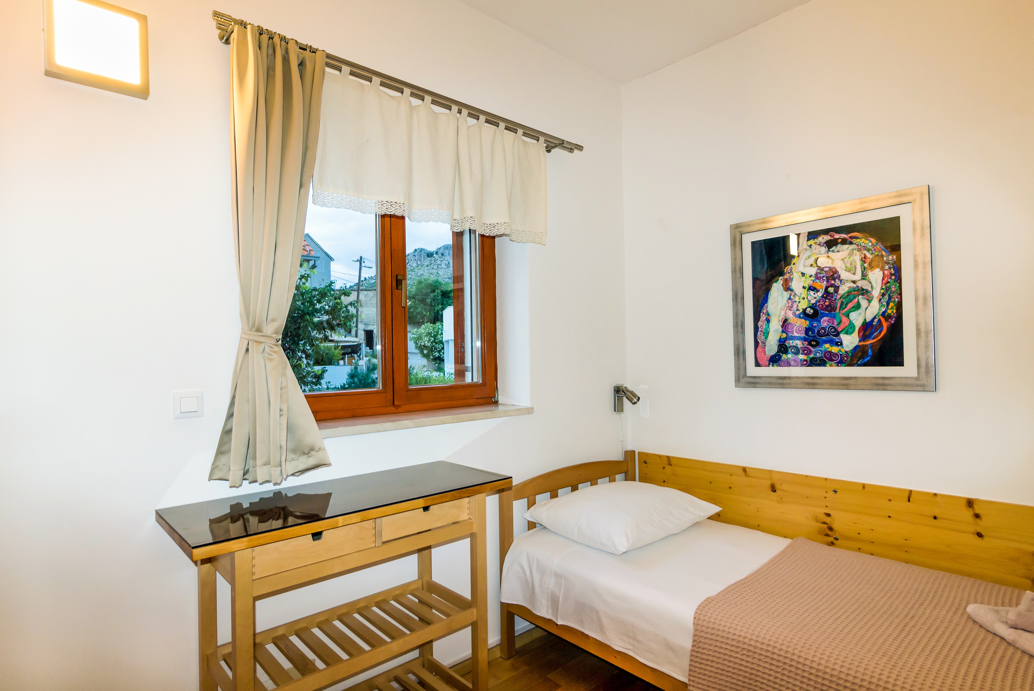 Four bedroom house with terrace and sea view Mravince, Split  K