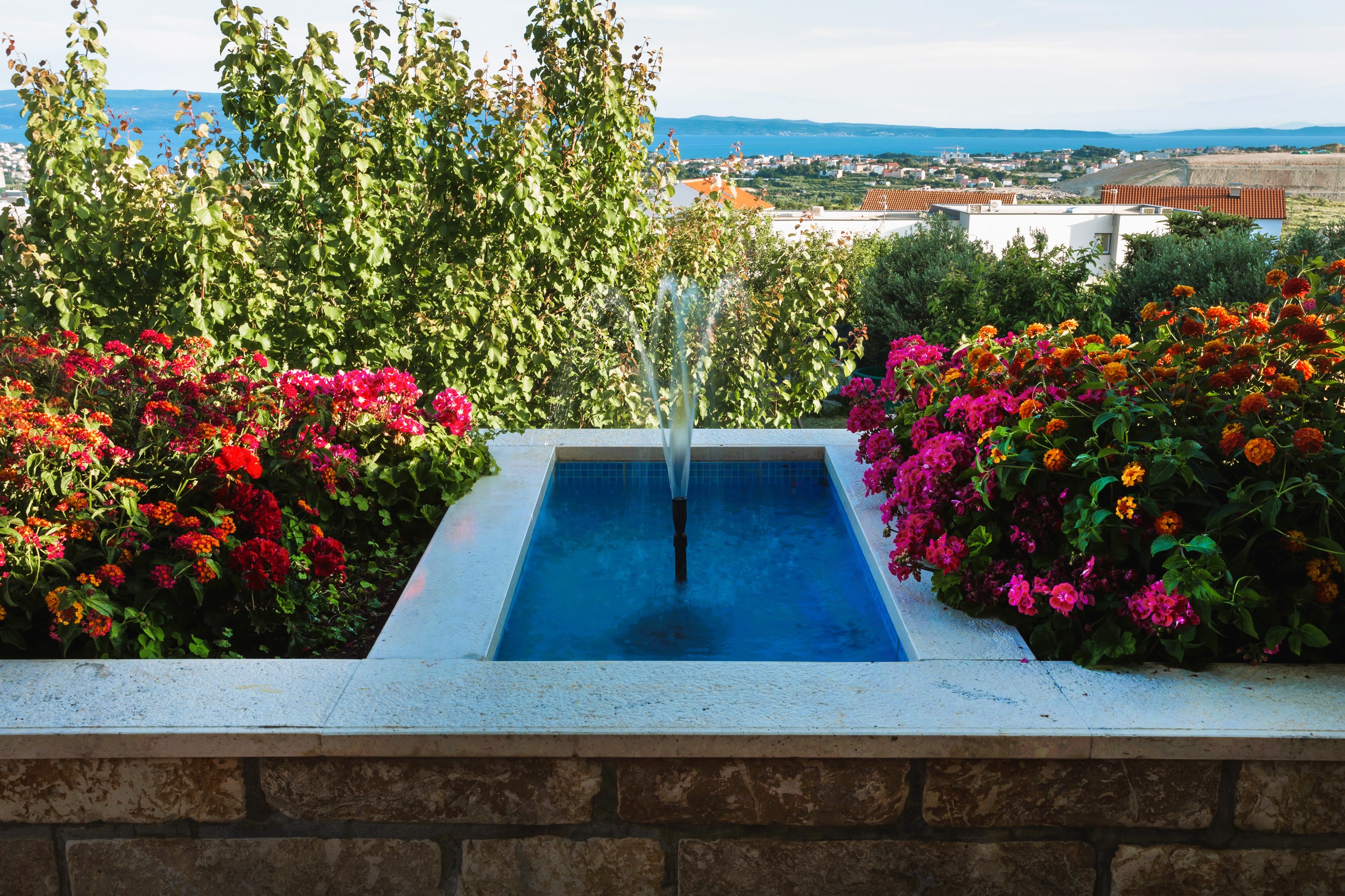 Four bedroom house with terrace and sea view Mravince, Split  K