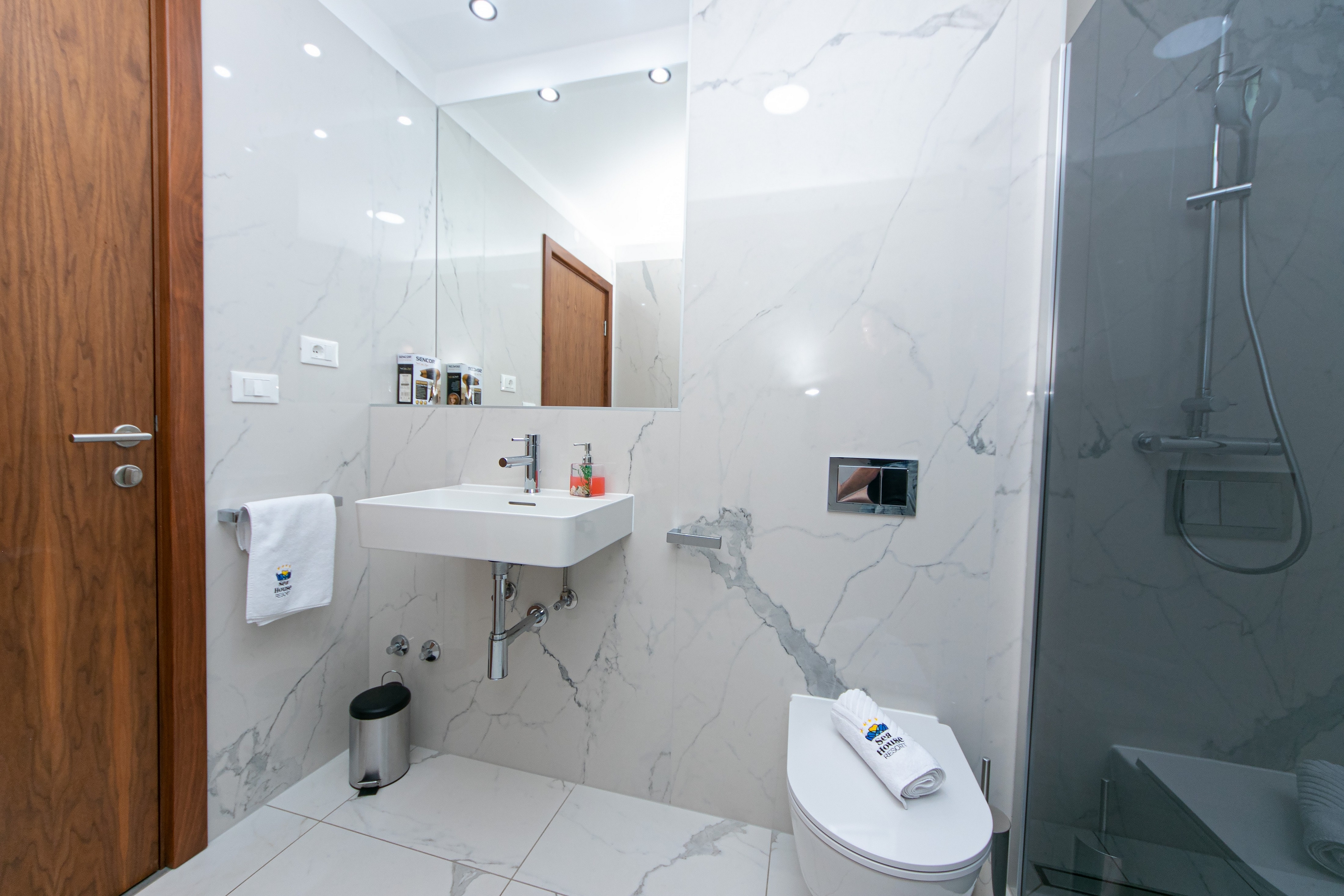 Two bedroom apartment with terrace and sea view Brela, Makarska  A-a
