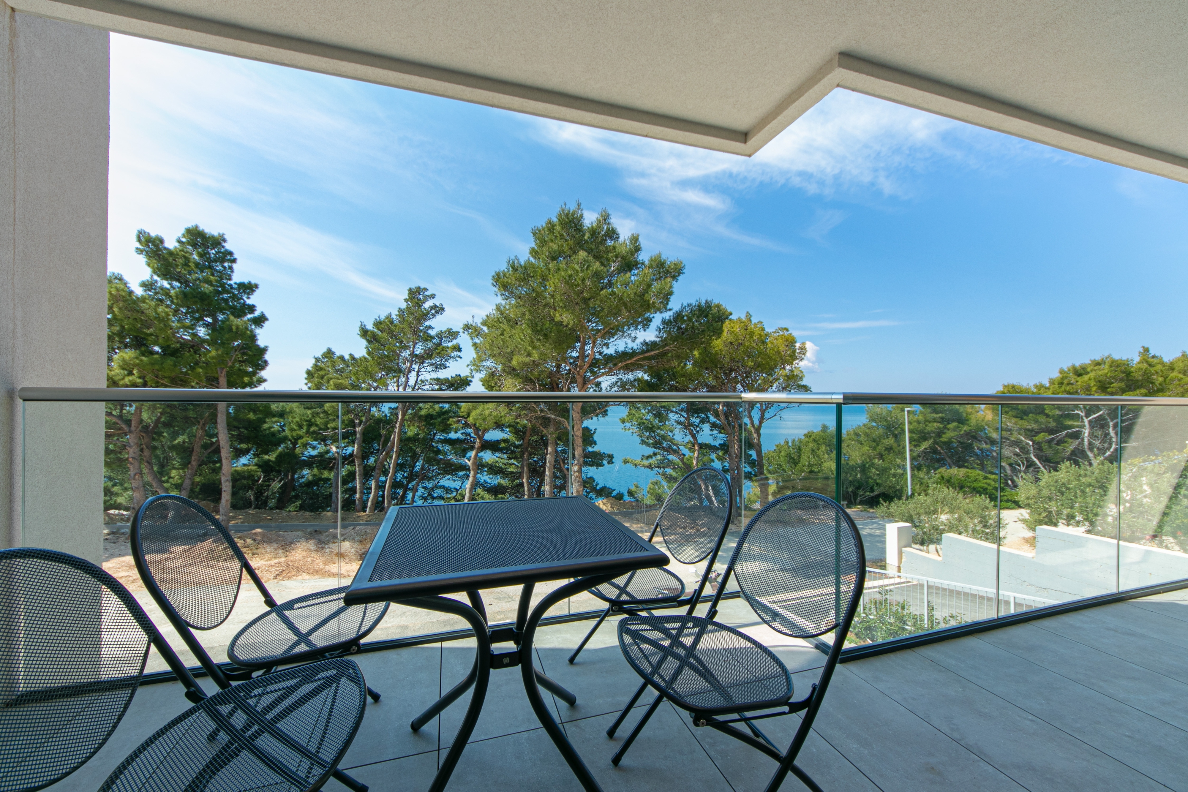 One bedroom apartment with terrace and sea view Brela, Makarska (A-19834-c)