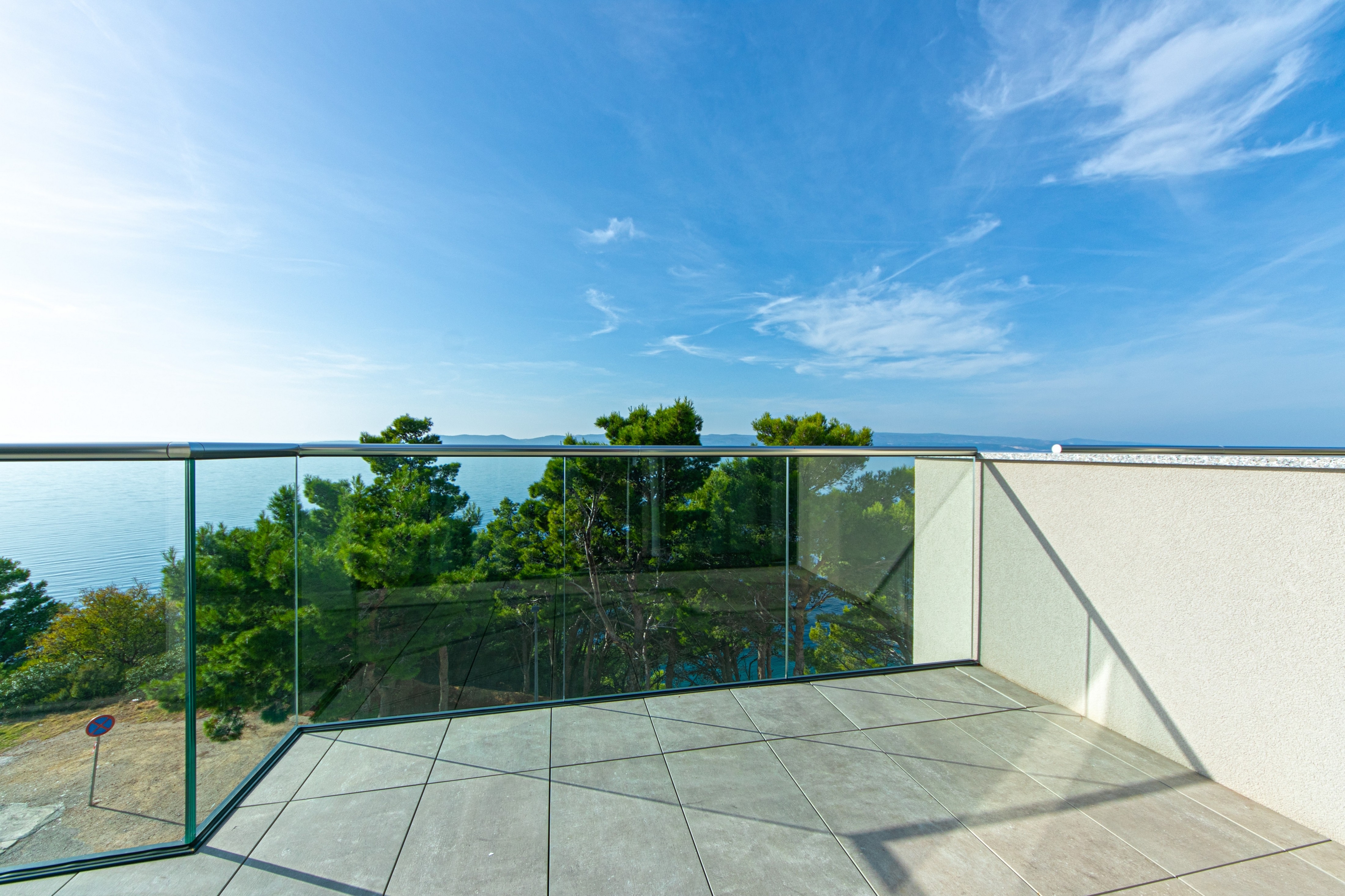 Two bedroom apartment with terrace and sea view Brela, Makarska  A-g
