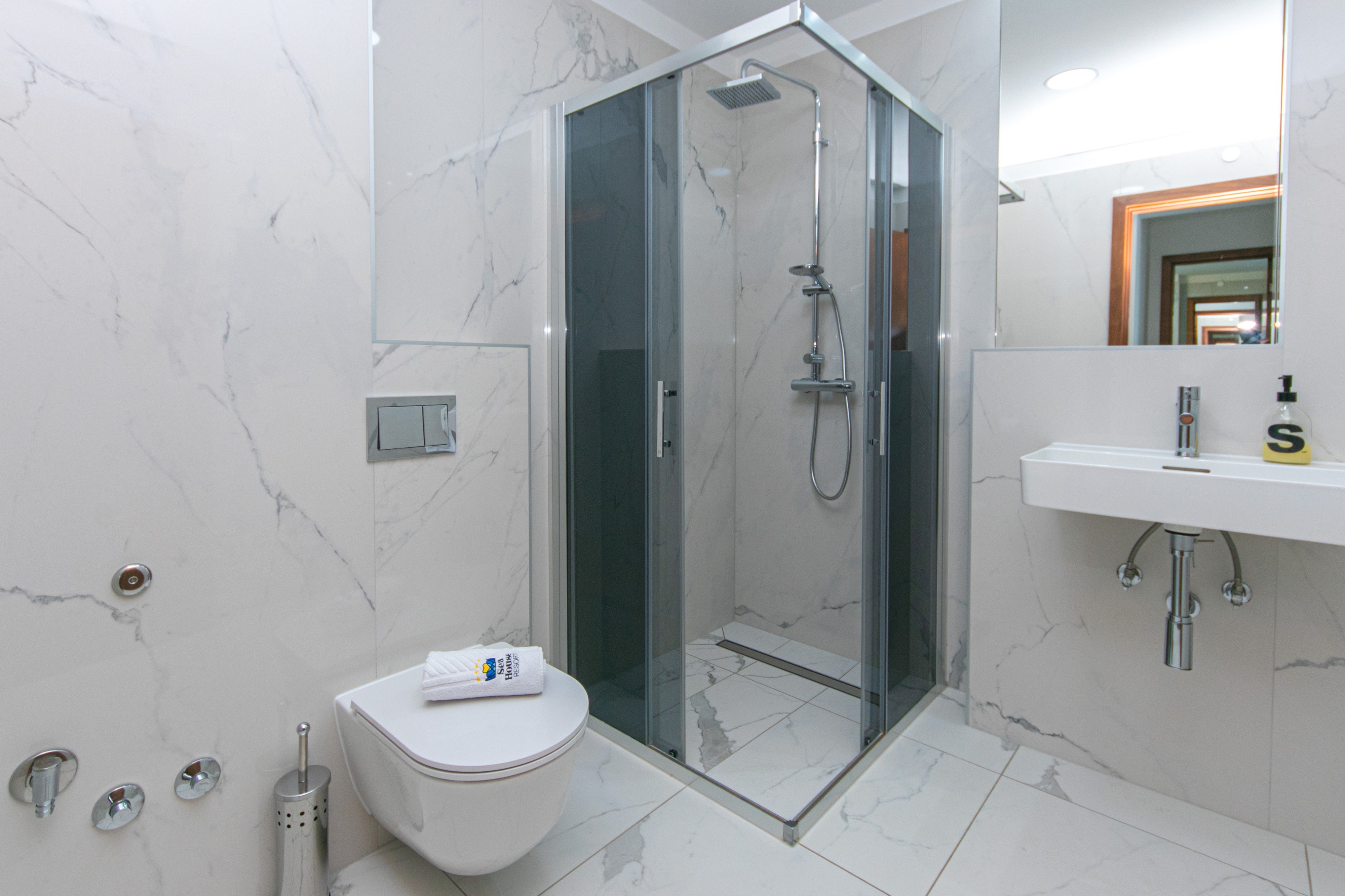 Two bedroom apartment with terrace and sea view Brela, Makarska  A-h