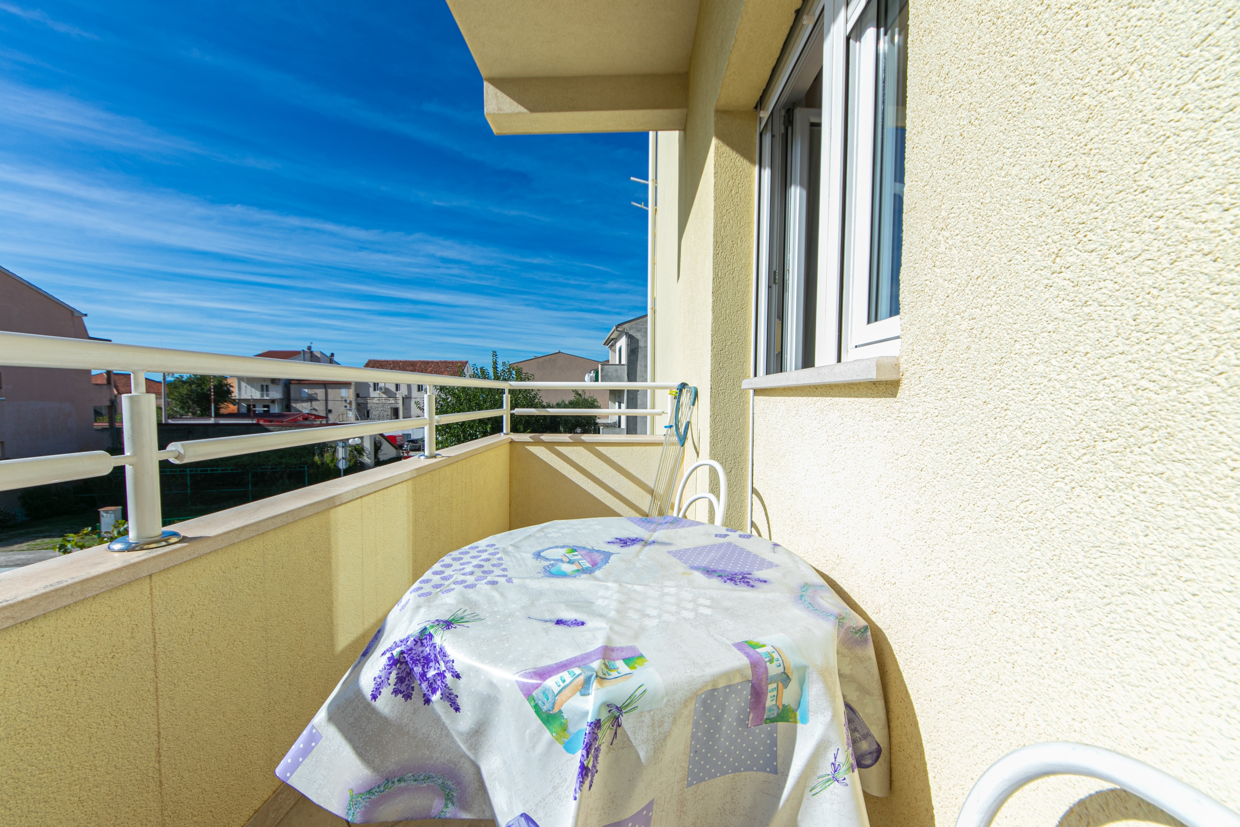 Three bedroom apartment with terrace Tučepi, Makarska  A-a
