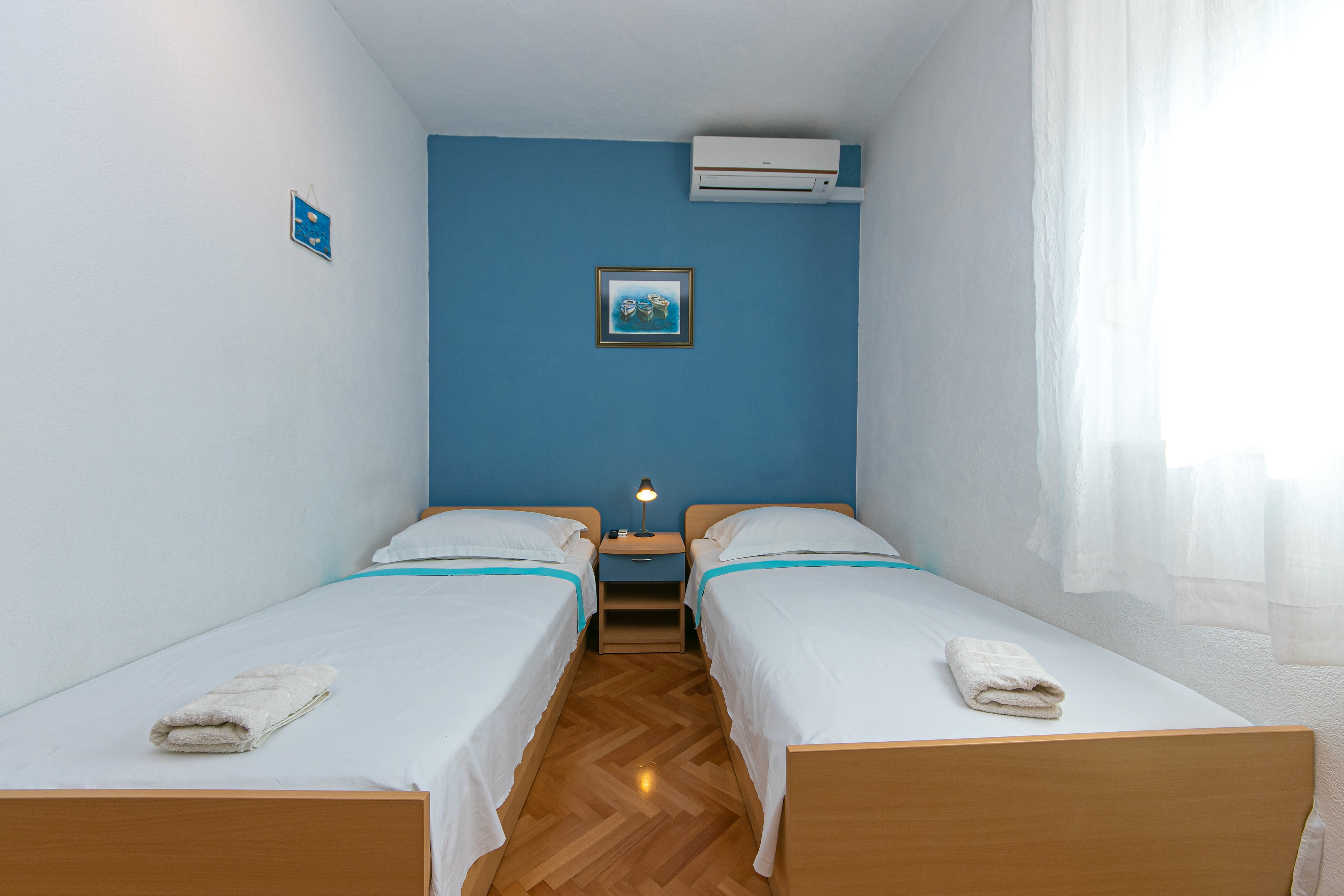 Three bedroom apartment with terrace Tučepi, Makarska  A-a
