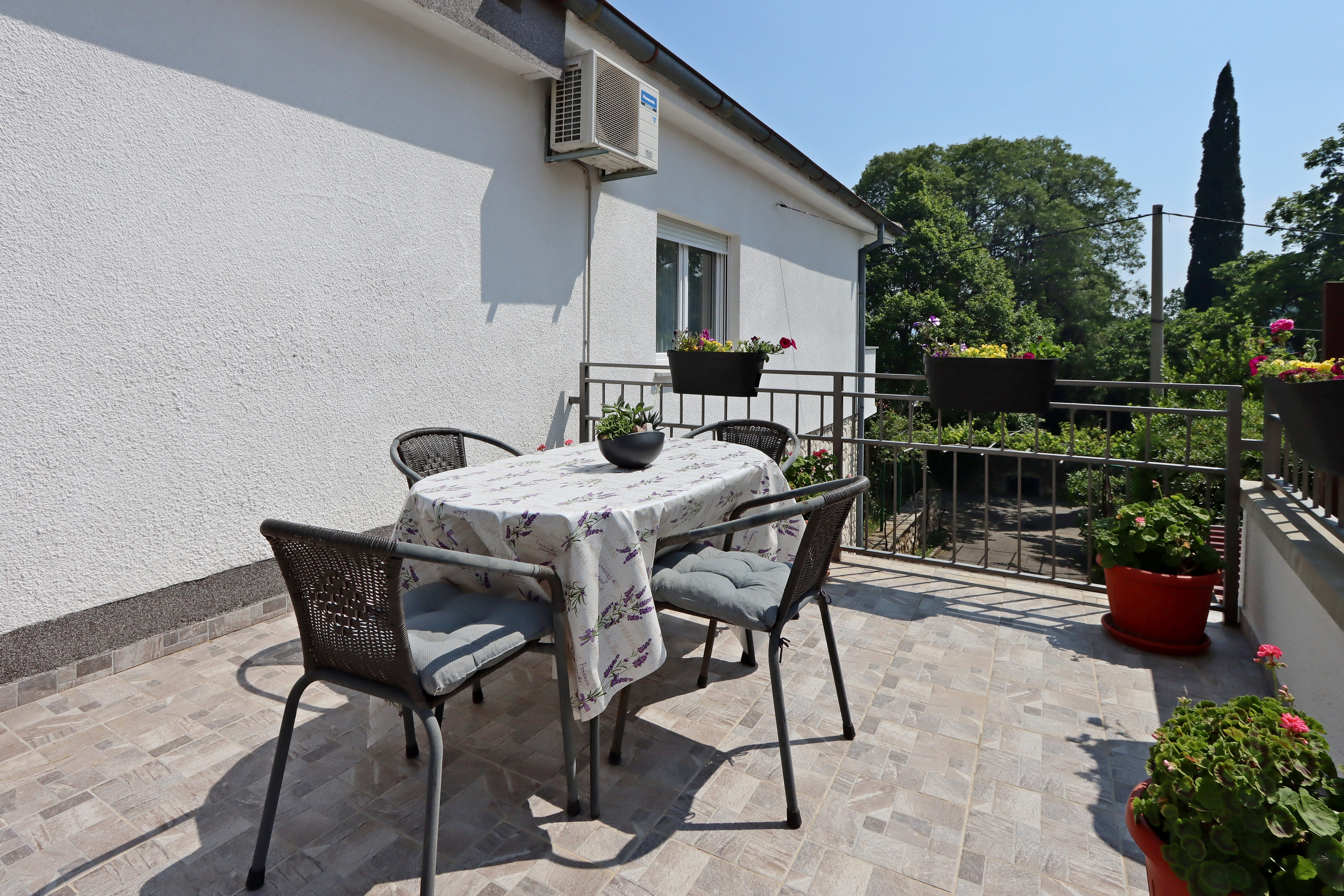 Two bedroom apartment with terrace and sea view Bribir, Novi Vinodolski  A-a