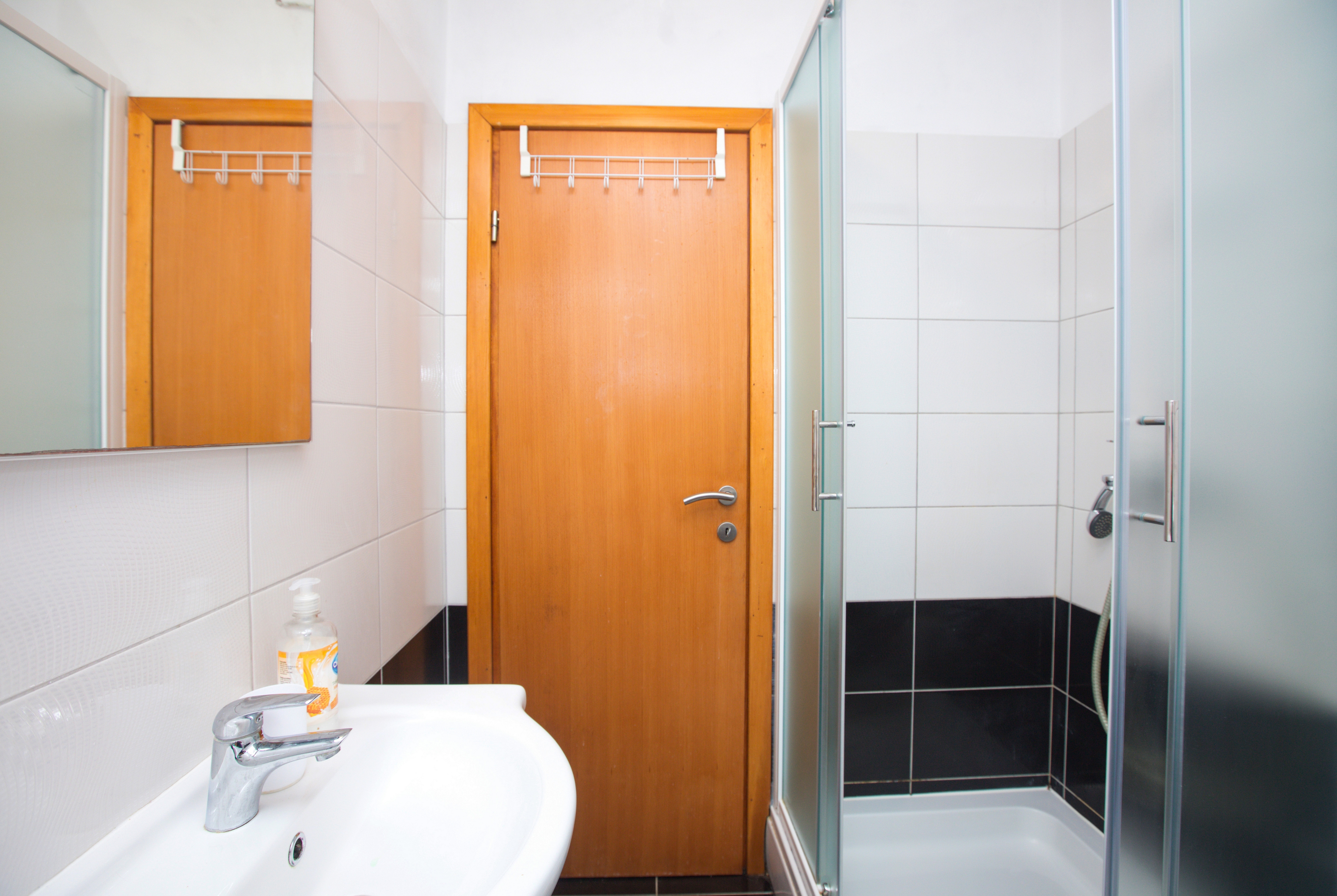 Three bedroom apartment near beach Šparadići, Šibenik  A-c