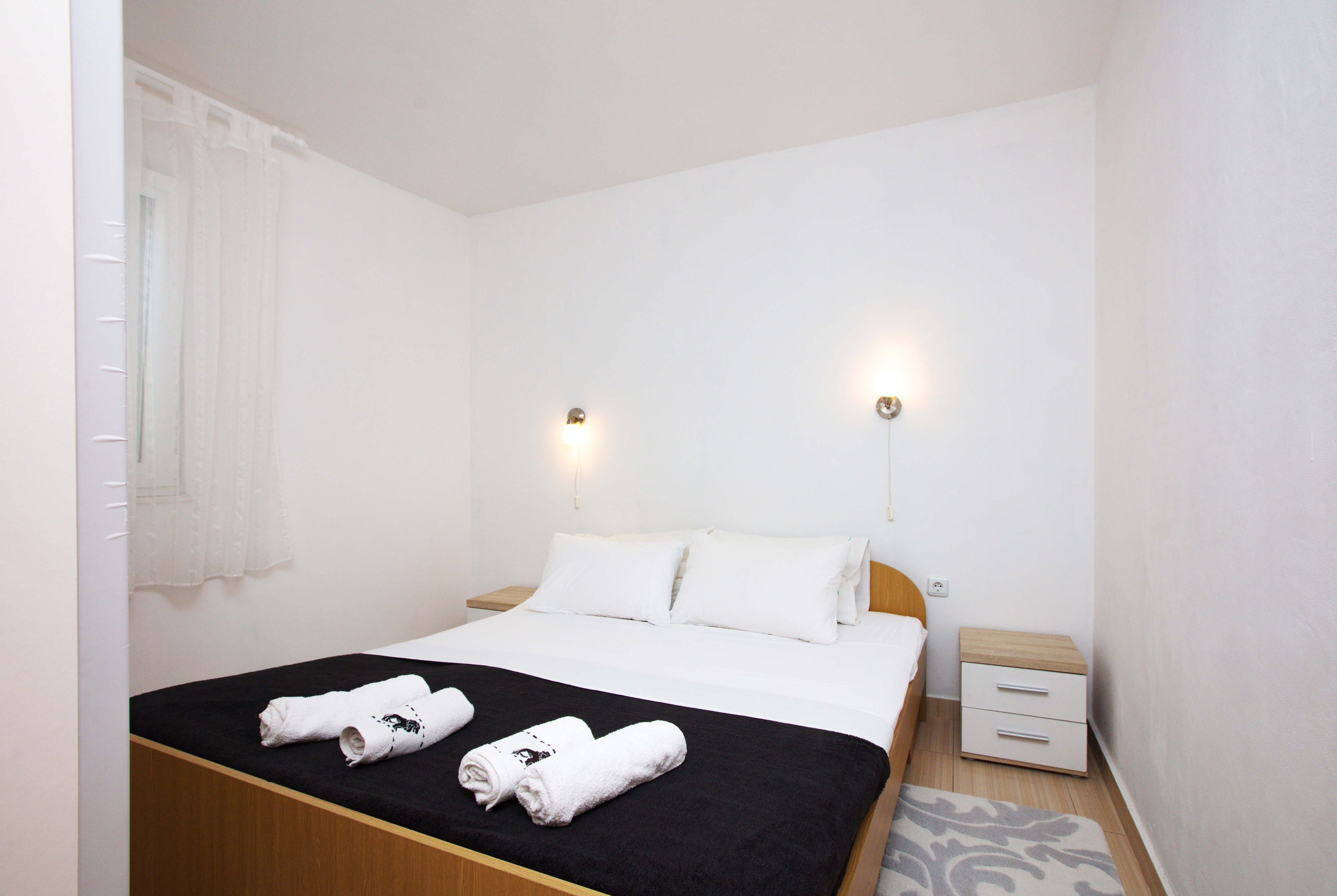 Three bedroom apartment near beach Šparadići, Šibenik  A-c
