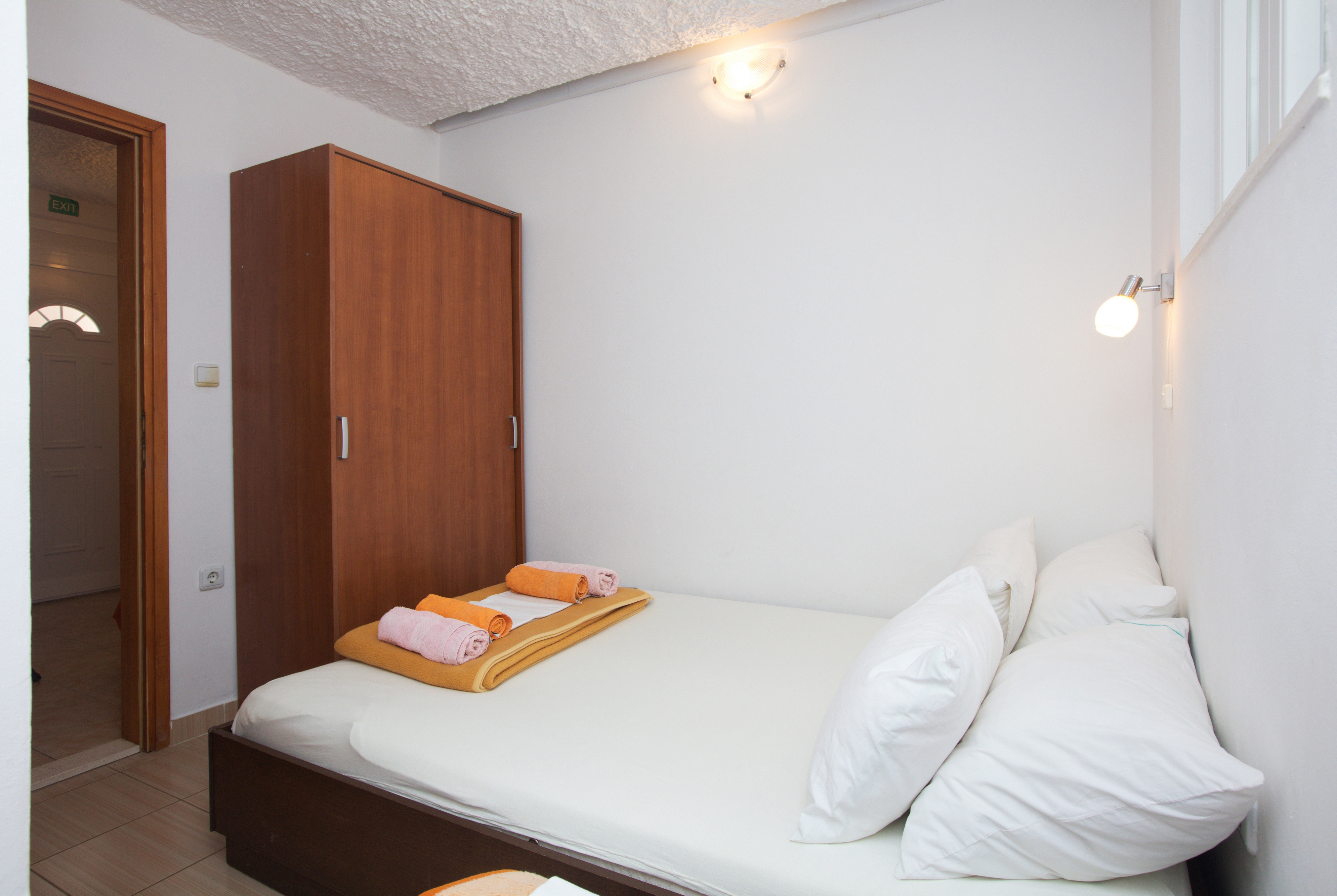 Three bedroom apartment near beach Šparadići, Šibenik  A-c