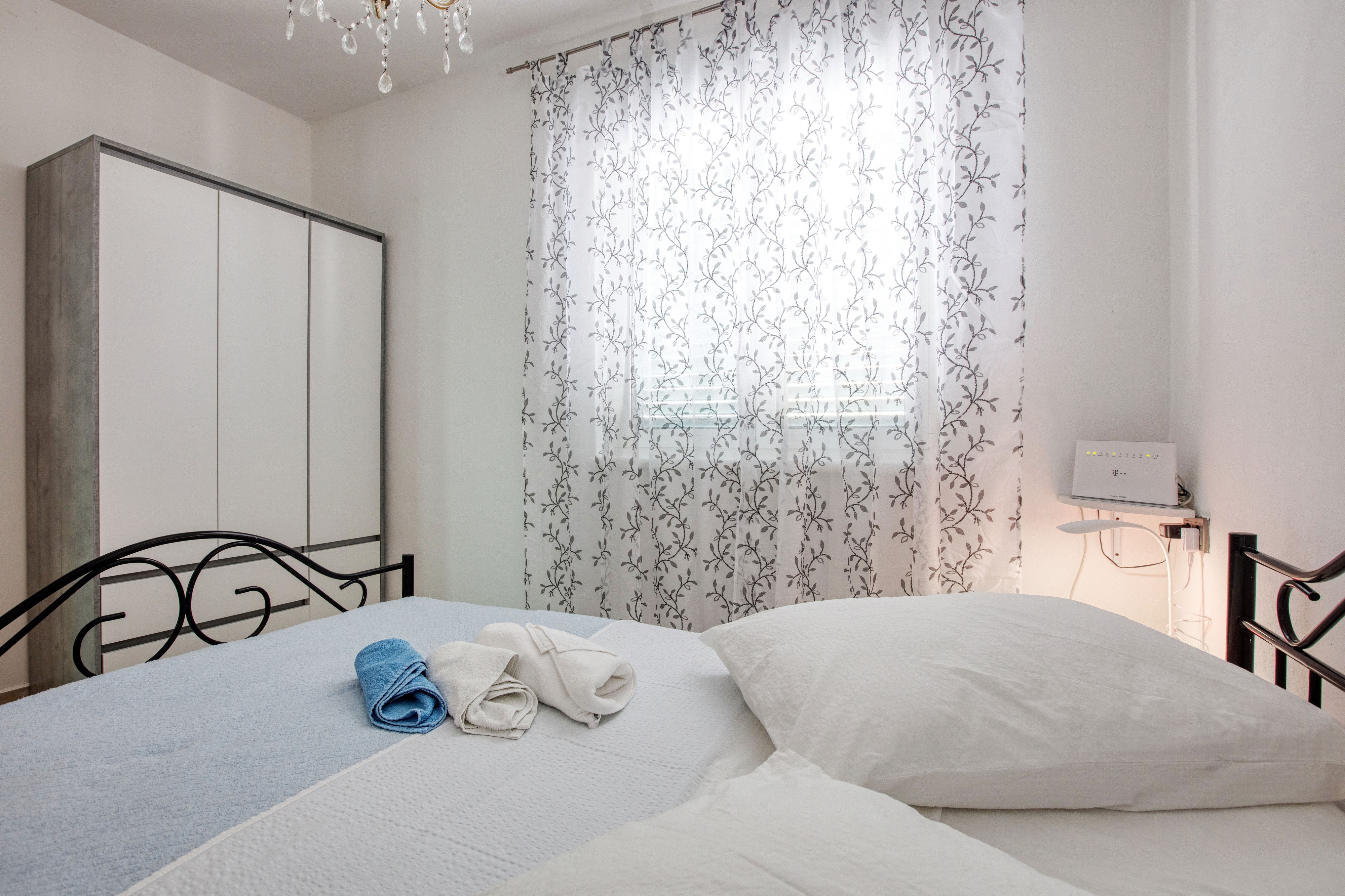 Comfortable and spacious house with terrace Stupin Čeline, Rogoznica  K