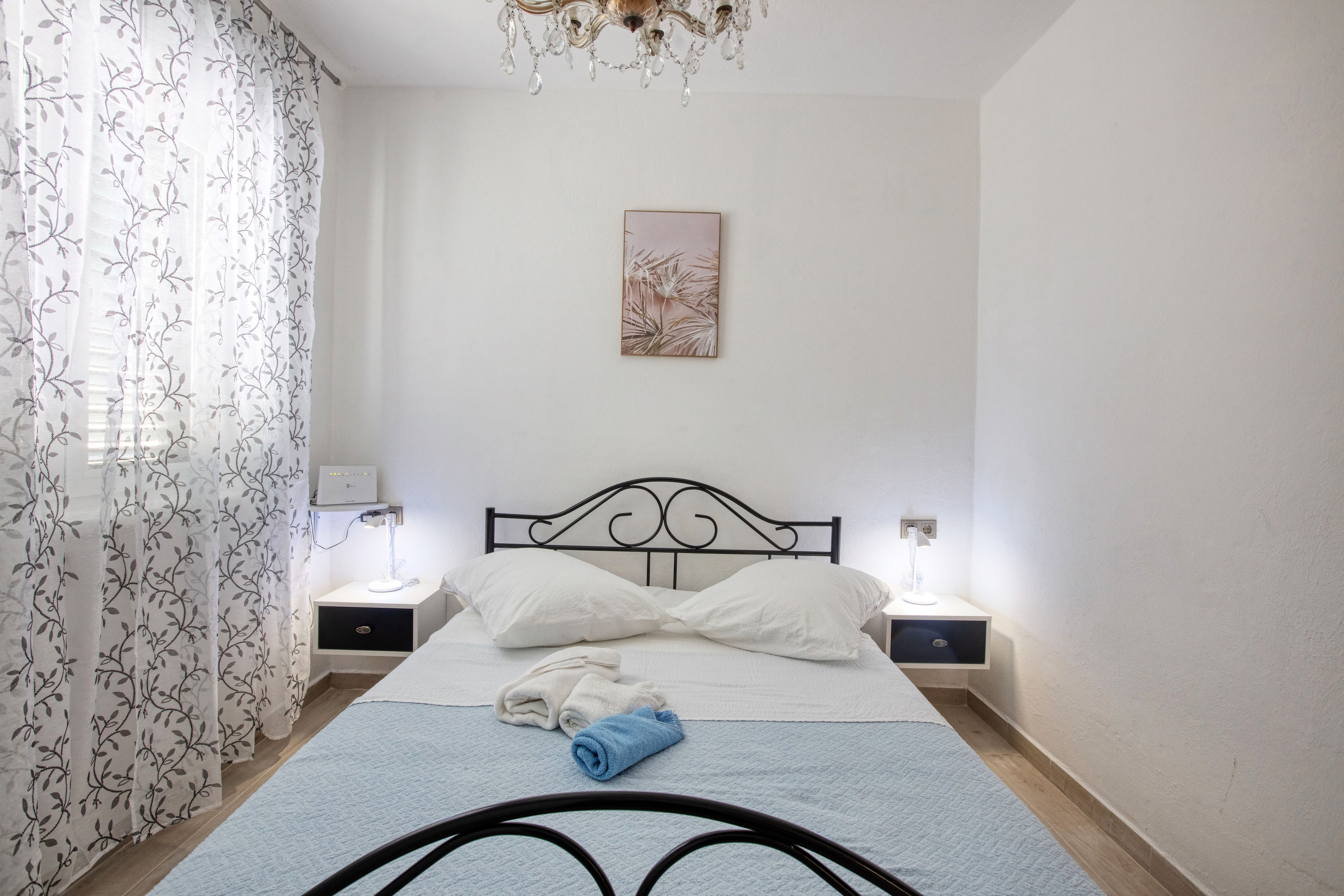 Comfortable and spacious house with terrace Stupin Čeline, Rogoznica  K