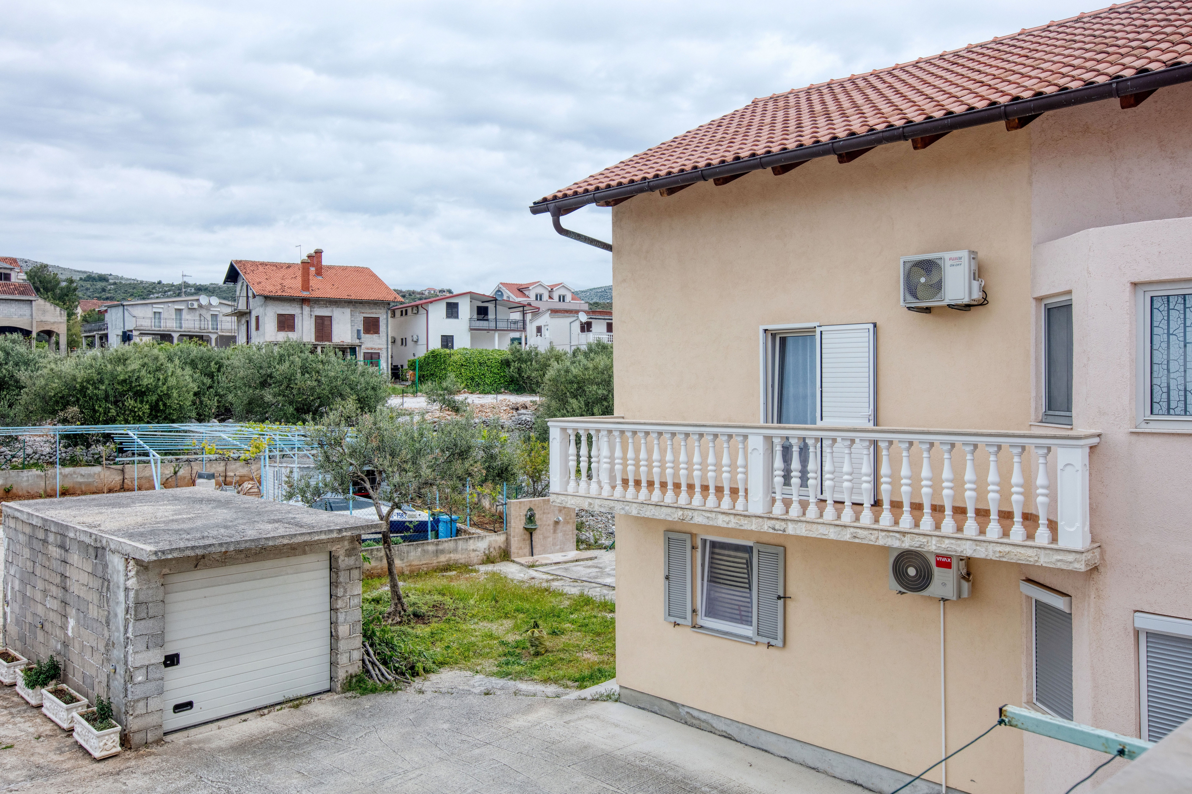 Comfortable and spacious house with terrace Stupin Čeline, Rogoznica  K