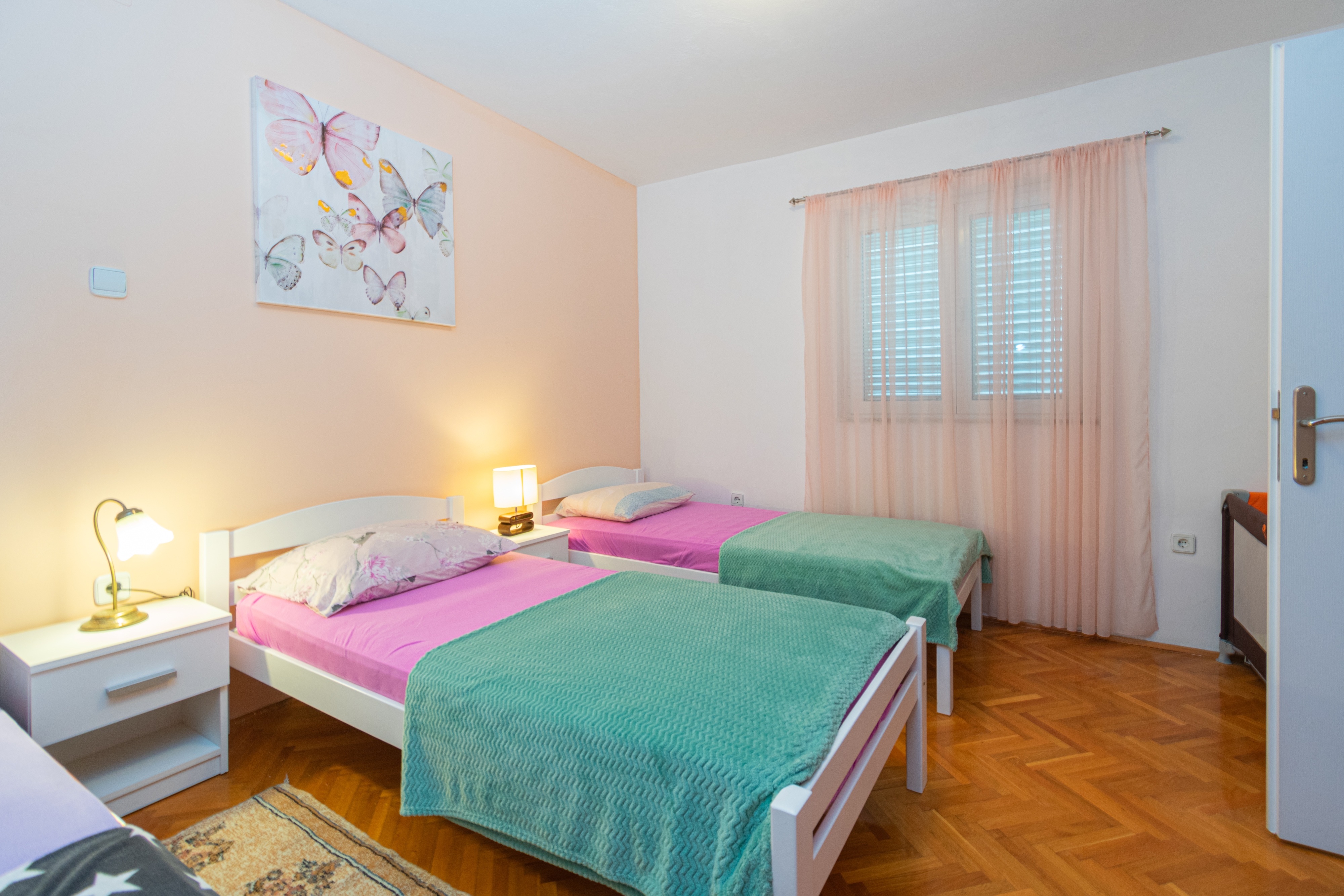 Two bedroom apartment with terrace Pakoštane, Biograd  A-a