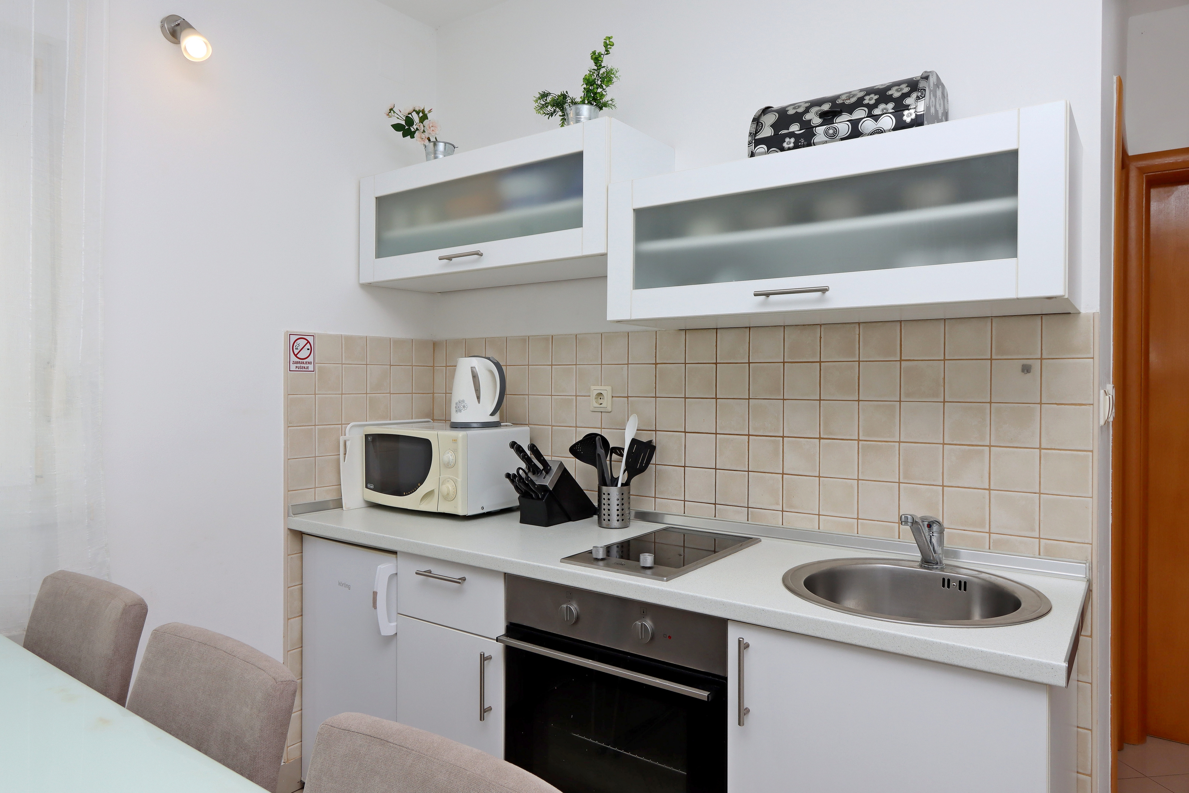 Two bedroom apartment with terrace Novalja, Pag  A-a