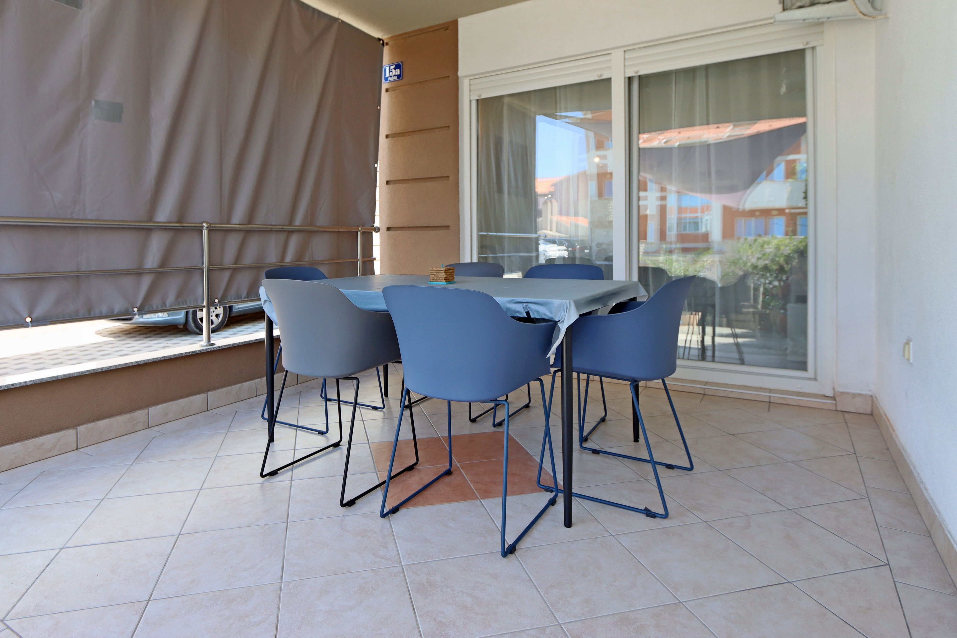 Two bedroom apartment with terrace Novalja, Pag  A-a