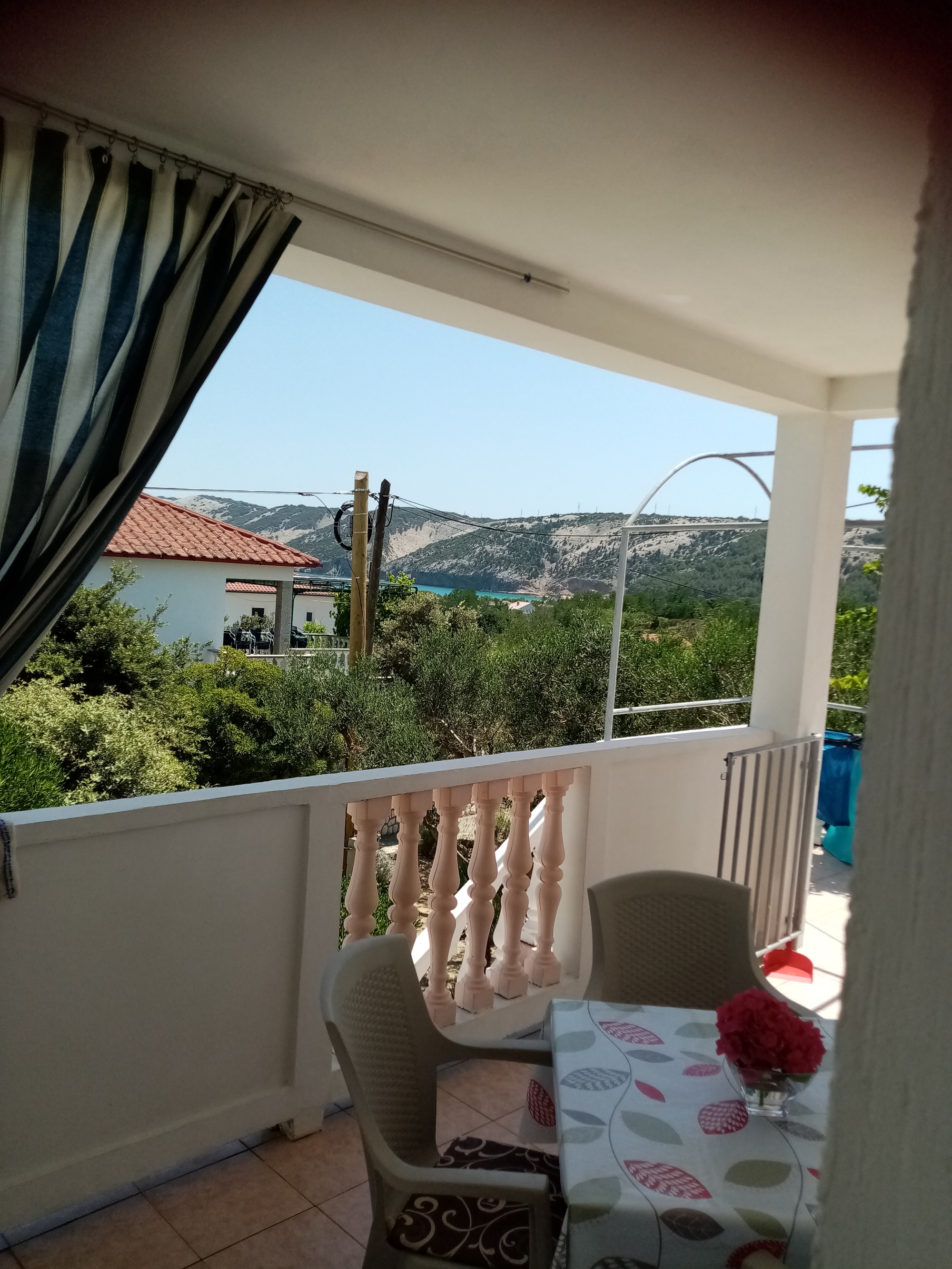 One bedroom apartment with terrace and sea view Lopar, Rab  A-a