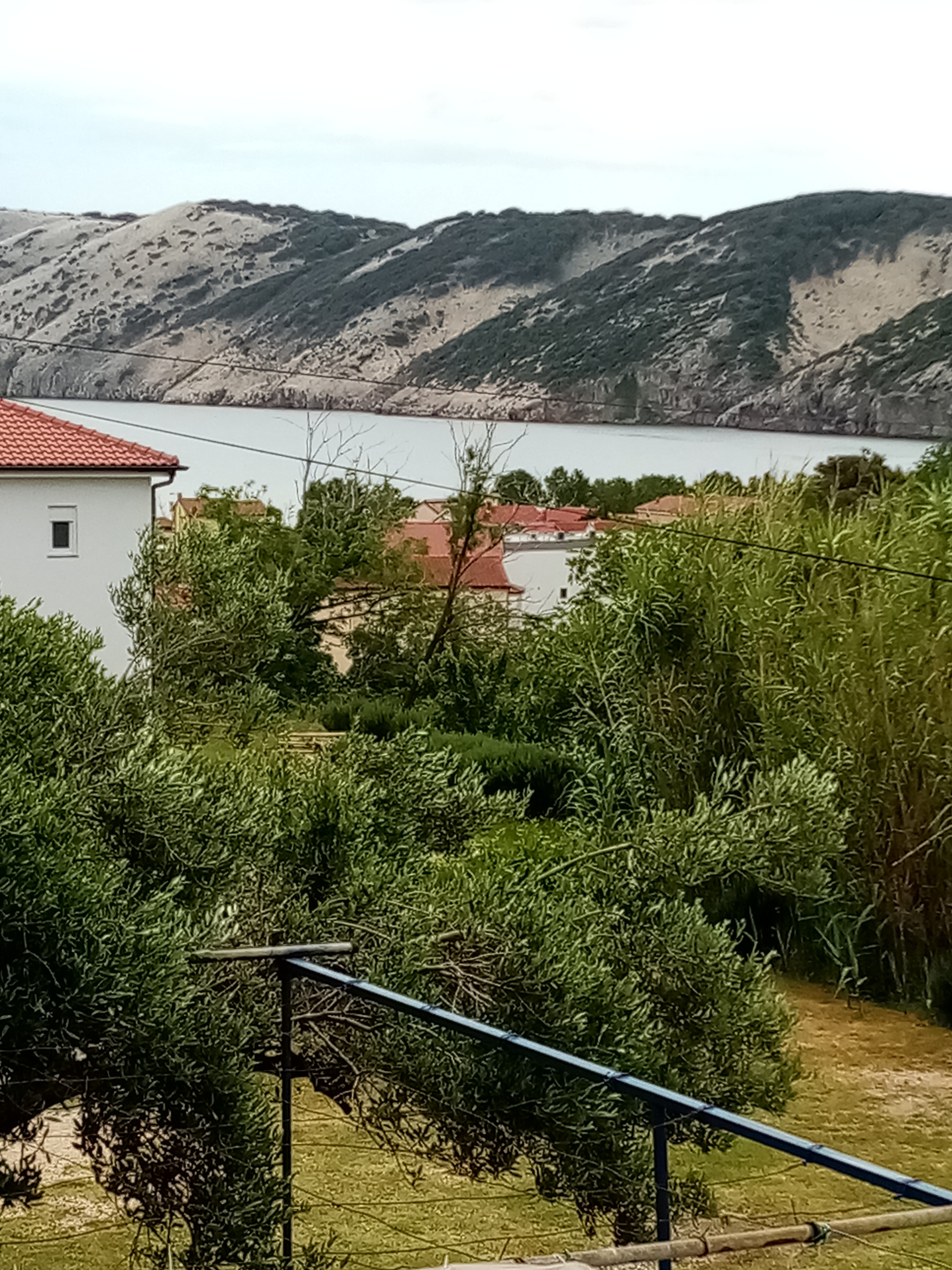 Top Rab Lopar Top Rab Lopar