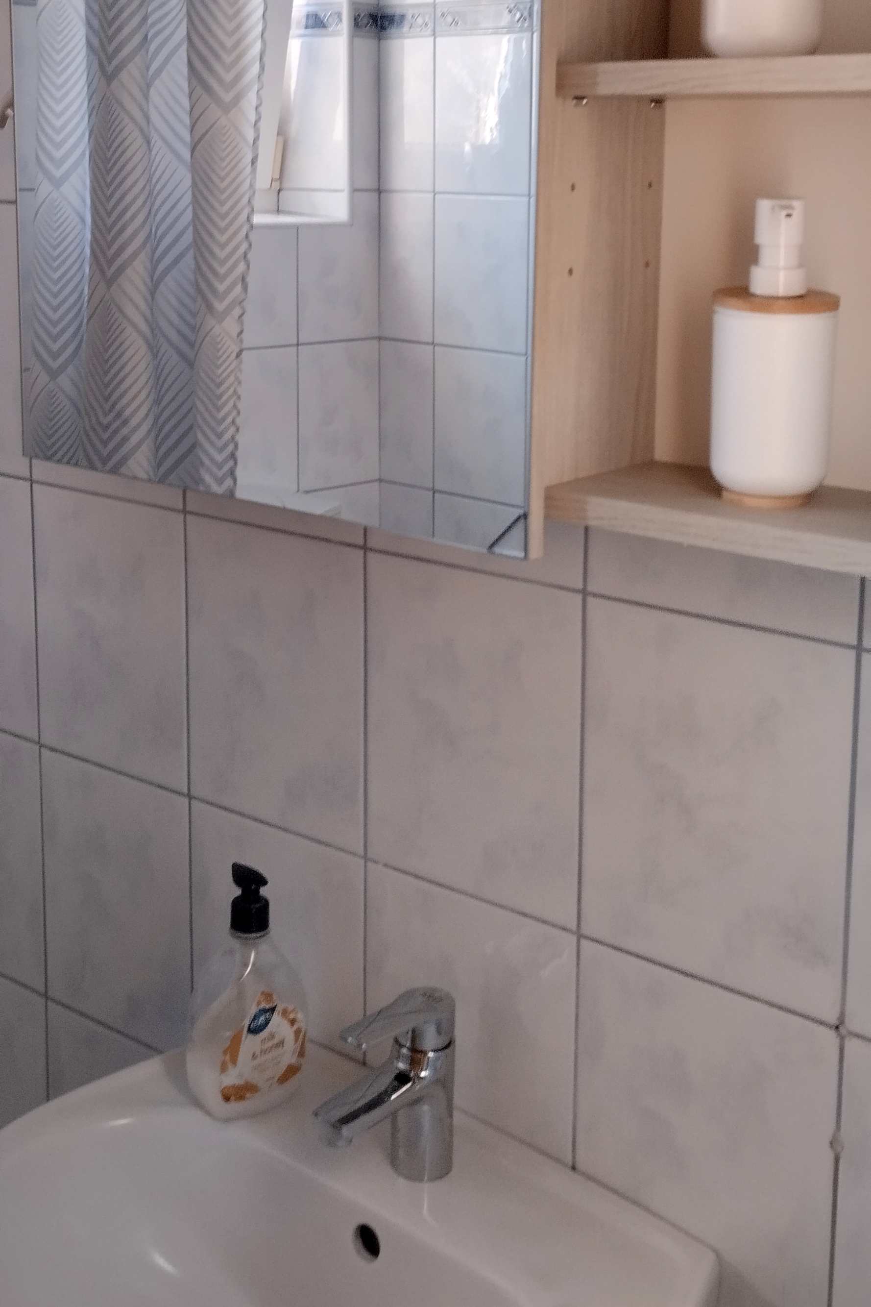 One bedroom apartment with terrace and sea view Lopar, Rab  A-f