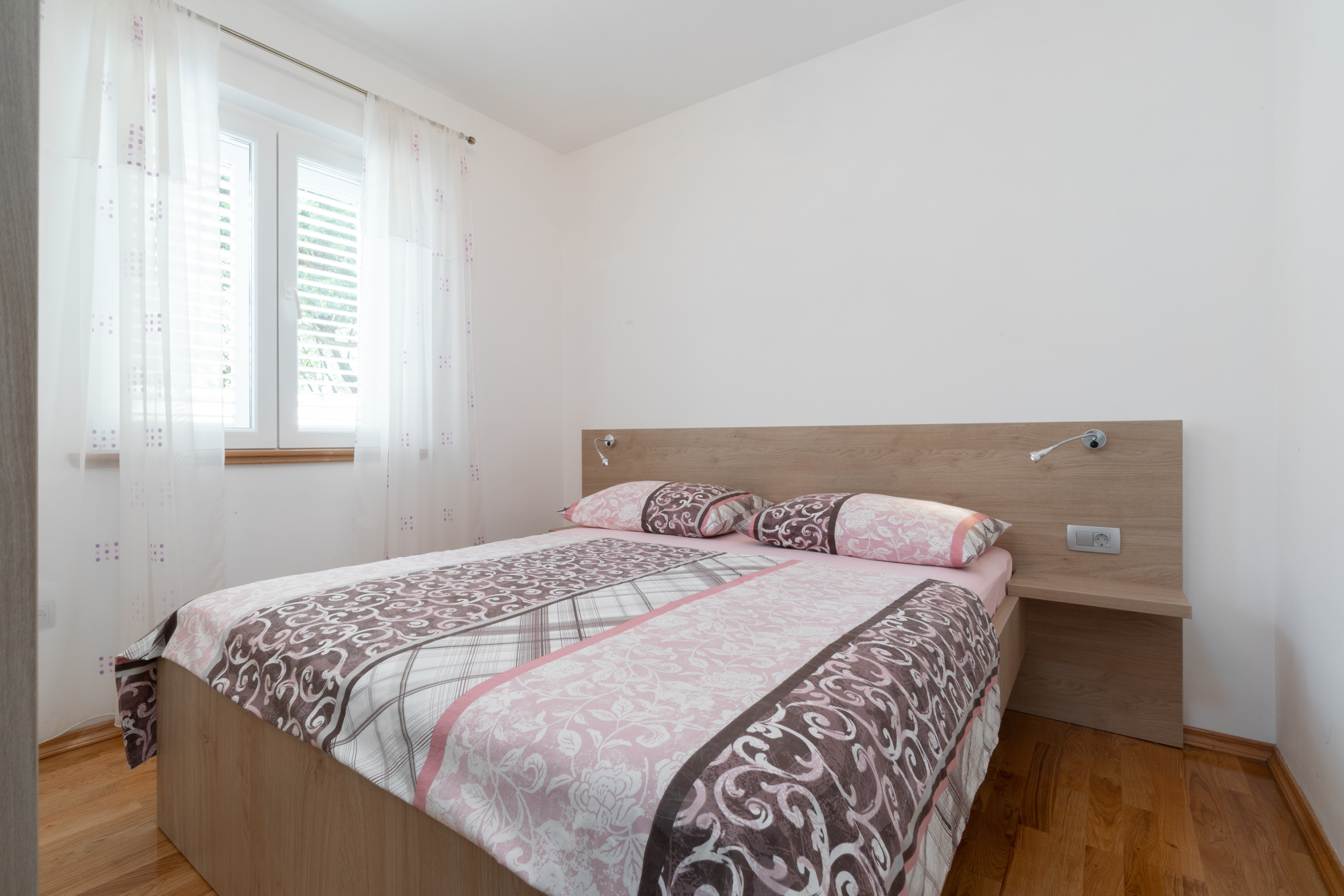 Comfortable and spacious house with terrace and sea view Prižba, Korčula  K