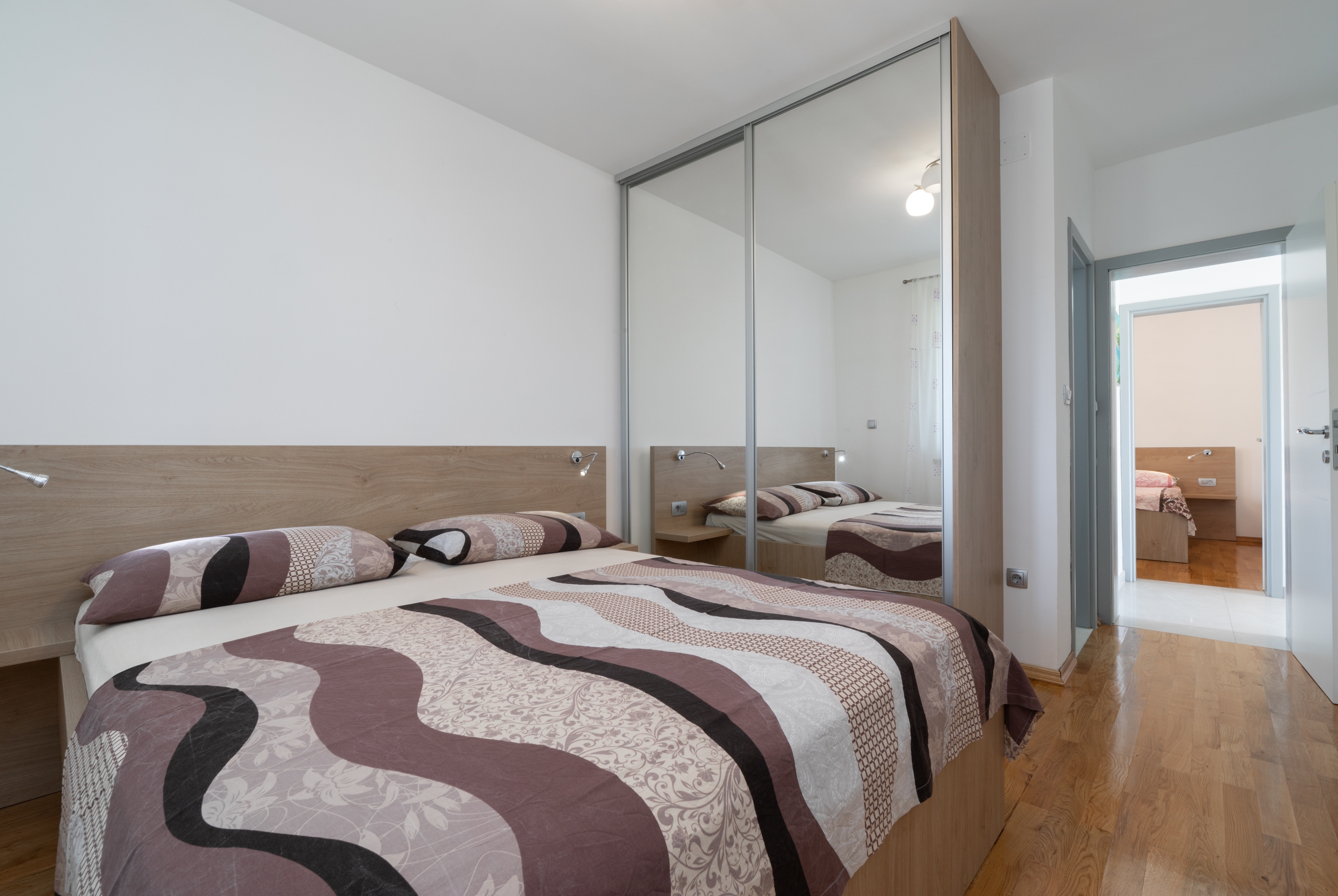 Comfortable and spacious house with terrace and sea view Prižba, Korčula  K