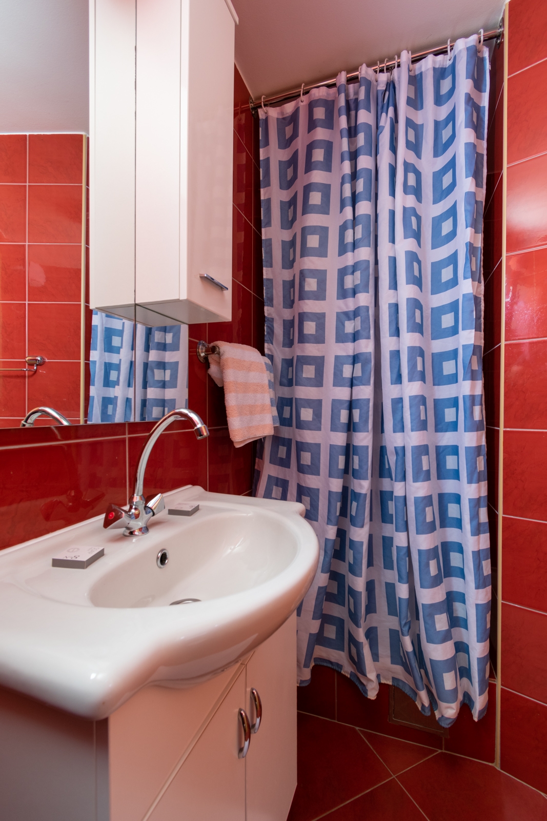 Two bedroom apartment with terrace and sea view Tkon, Pašman  A-a