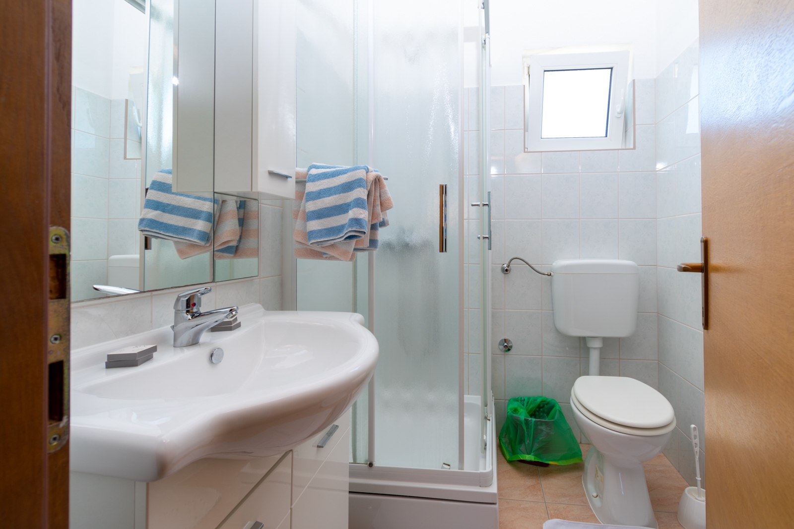 Two bedroom apartment with terrace and sea view Tkon, Pašman  A-a
