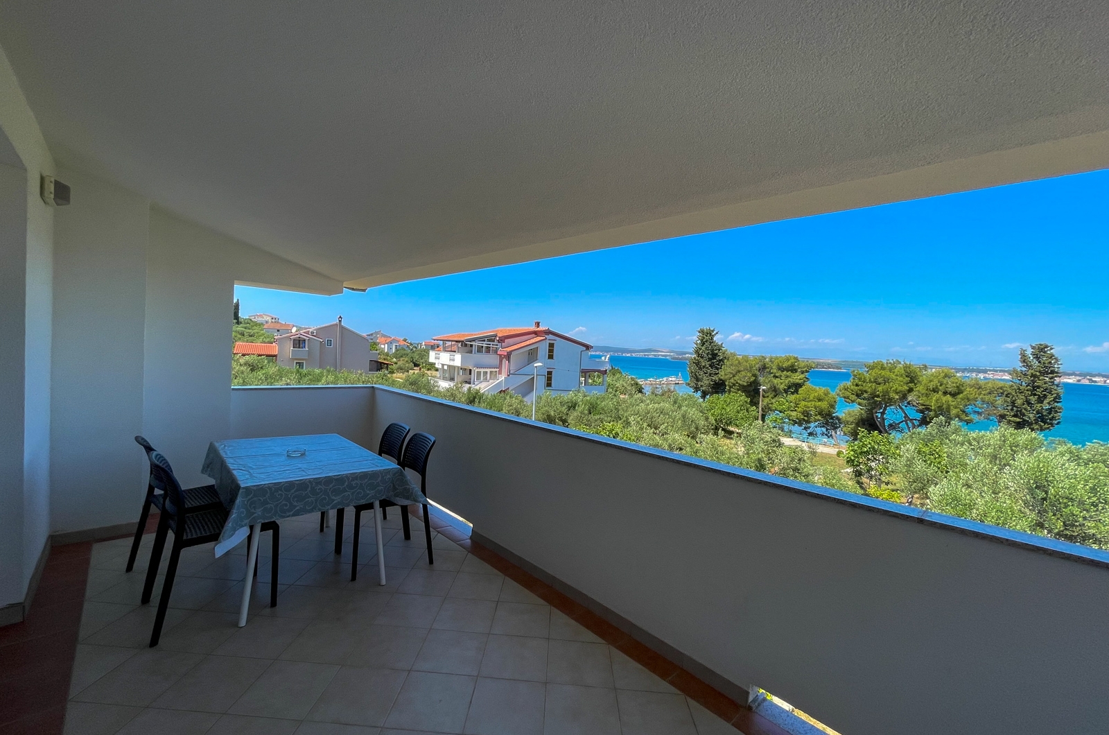 Two bedroom apartment with terrace and sea view Tkon, Pašman  A-a