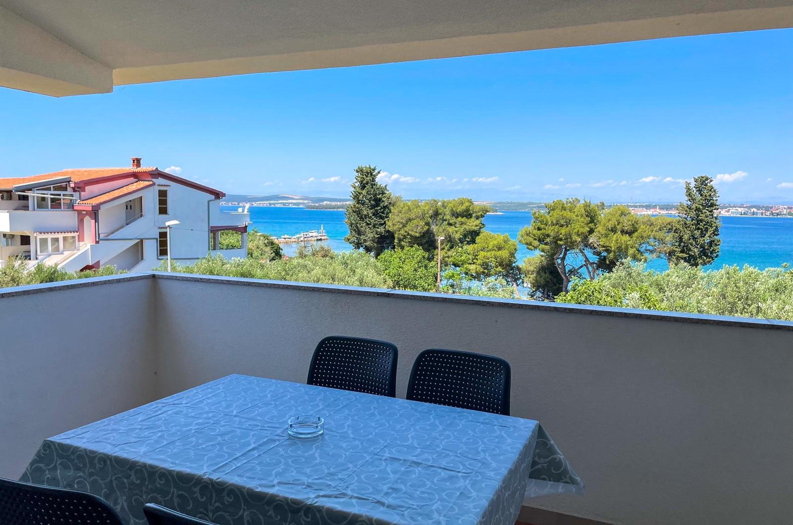 Two bedroom apartment with terrace and sea view Tkon, Pašman  A-a