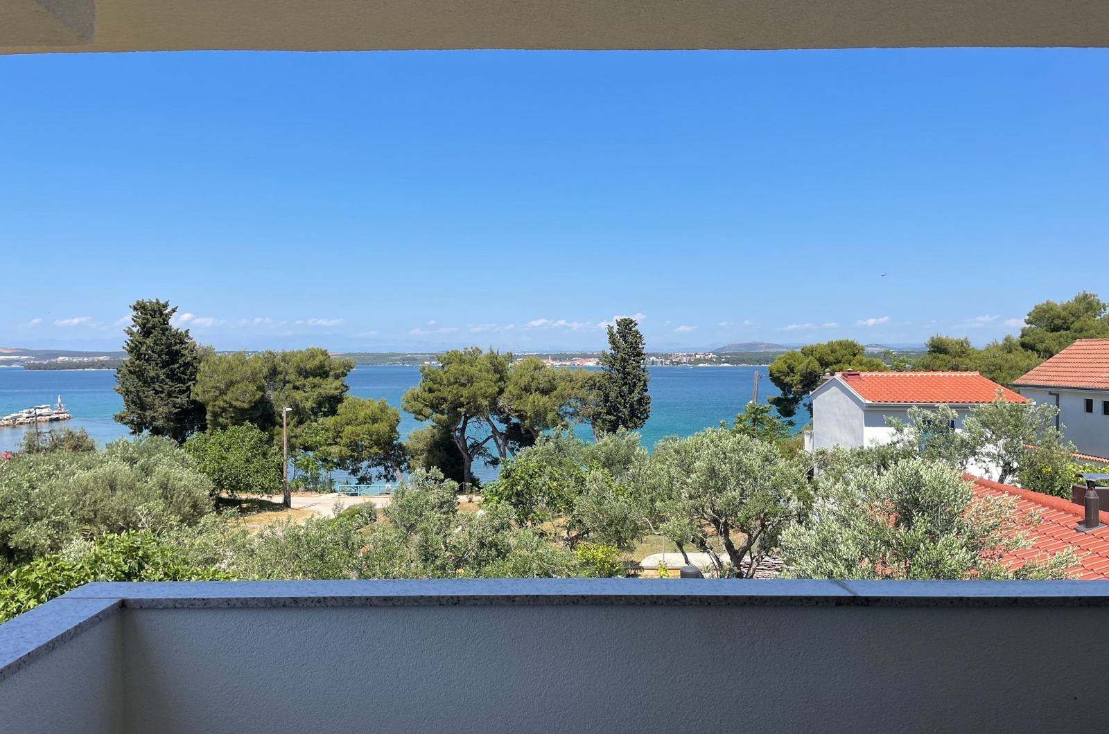 Two bedroom apartment with terrace and sea view Tkon, Pašman  A-a
