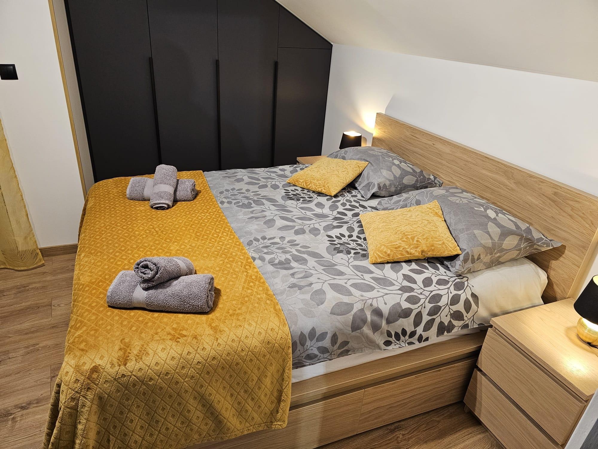 One bedroom apartment with balcony Vis (A-19923-b) One bedroom apartment with balcony Vis (A-19923-b)