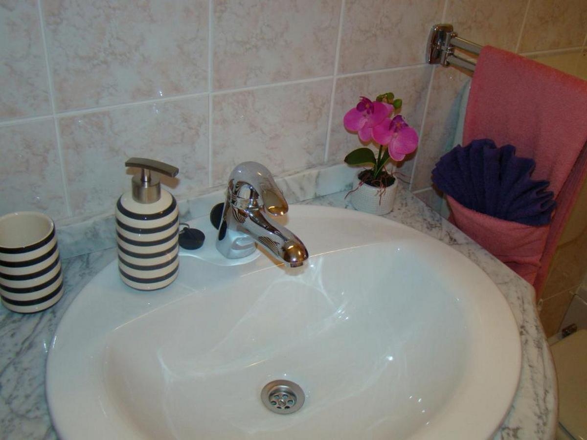 Four bedroom house with terrace Orlec, Cres  K