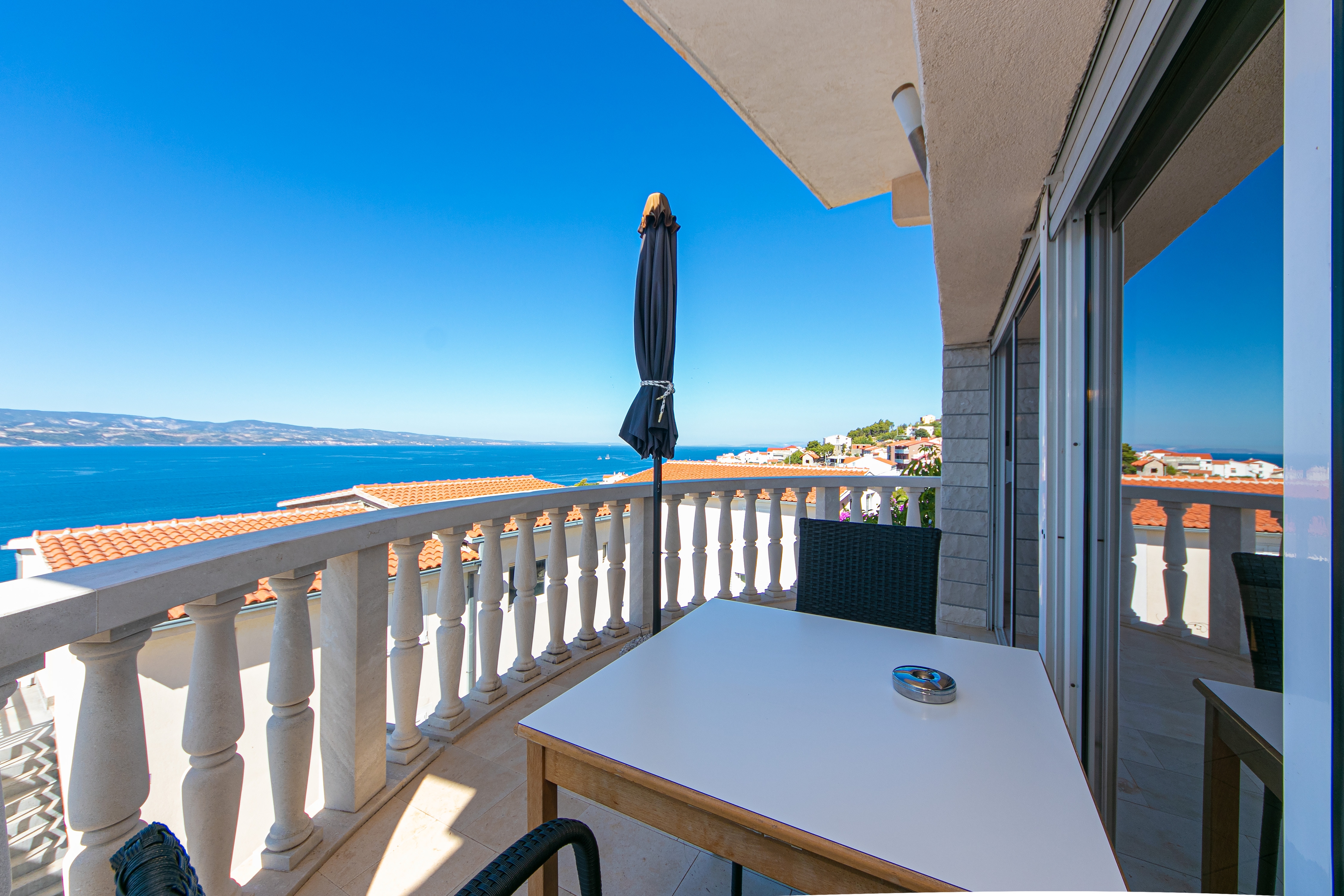 Studio flat with terrace and sea view Stanići, Omiš (AS-19941-a) Studio flat with terrace and sea view Stanići, Omiš (AS-19941-a)