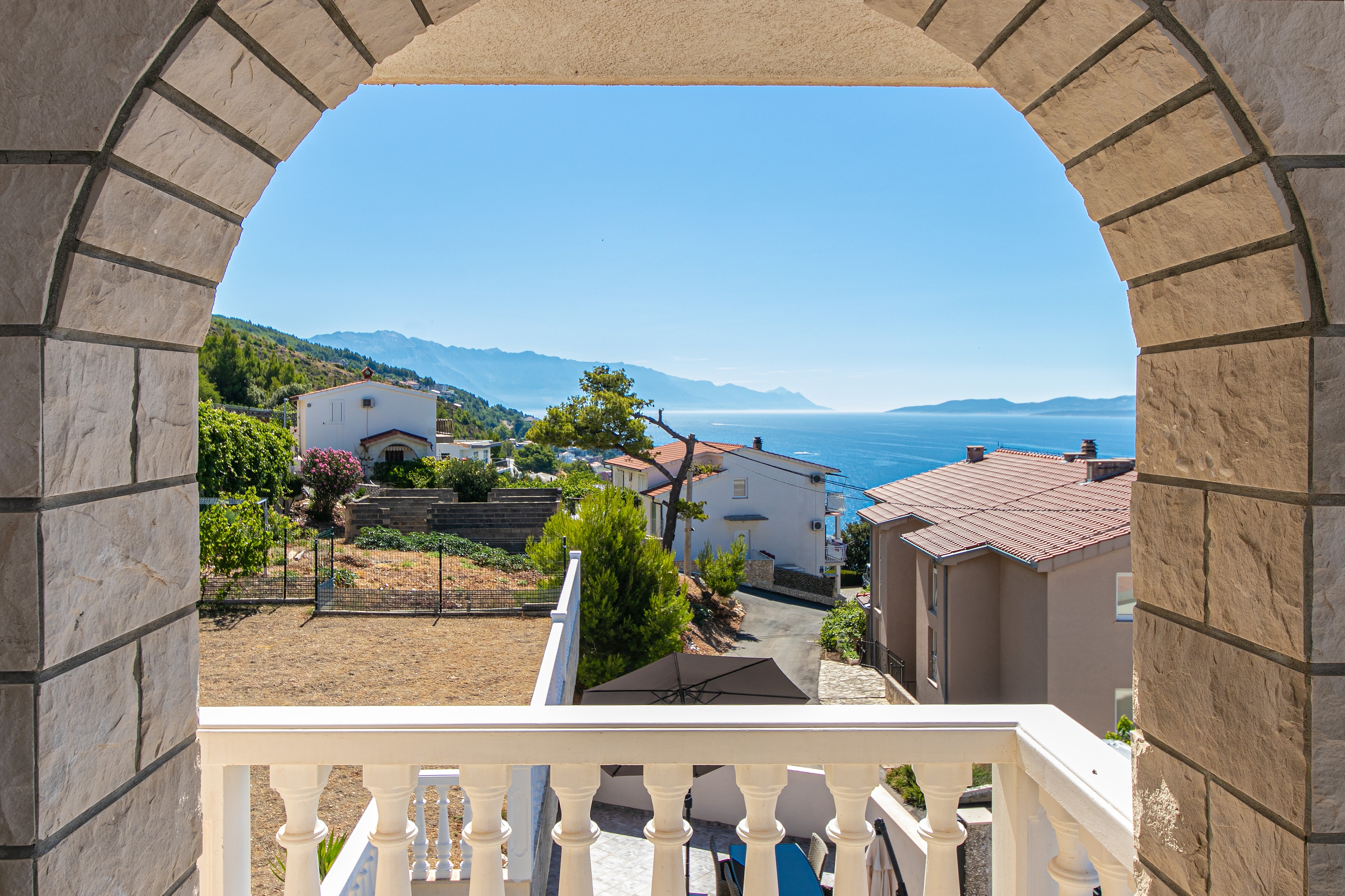 Studio flat with terrace and sea view Stanići, Omiš  AS-c