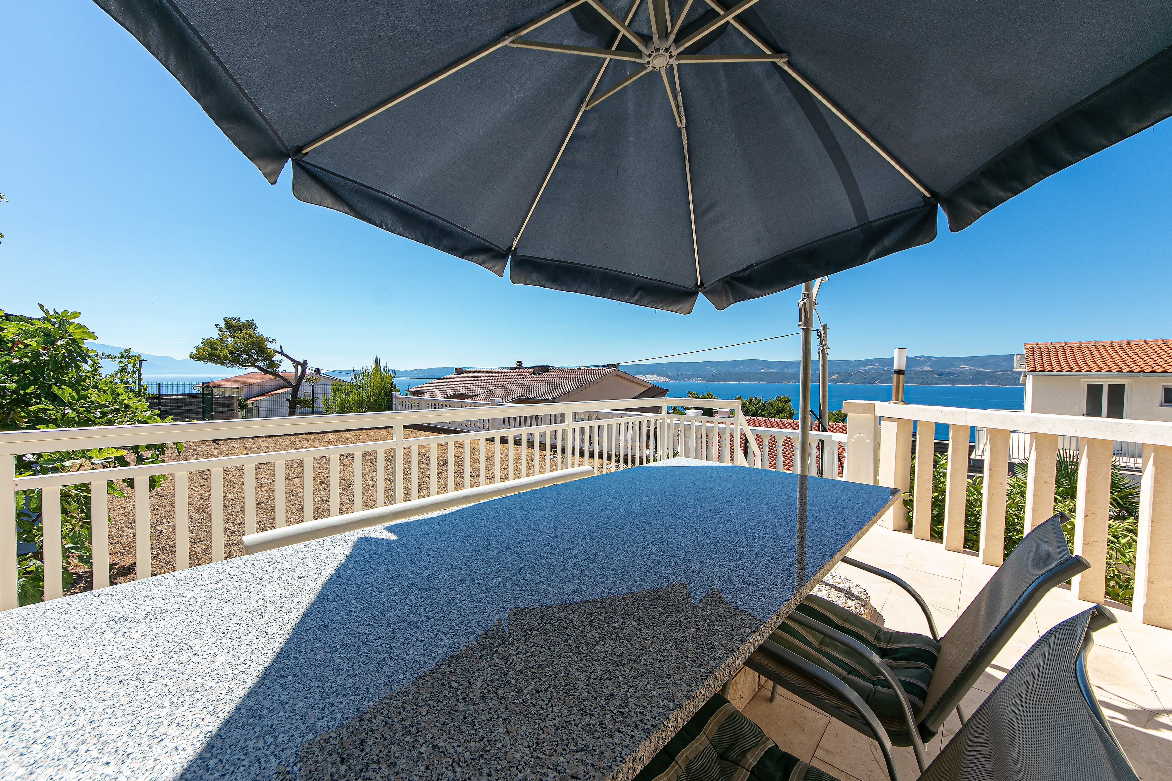 Studio flat with terrace and sea view Stanići, Omiš (AS-19941-e) Studio flat with terrace and sea view Stanići, Omiš (AS-19941-e)