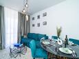 Rožat, Jídelna v ubytování typu apartment, domácí mazlíčci povoleni a WiFi.