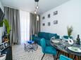 Obývací pokoj Rožat, Obývací pokoj v ubytování typu apartment, s klimatizací, domácí mazlíčci povoleni a WiFi.