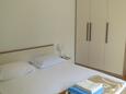 Спальня 1 Malinska, Спальня 1 в размещении типа apartment, WiFi.