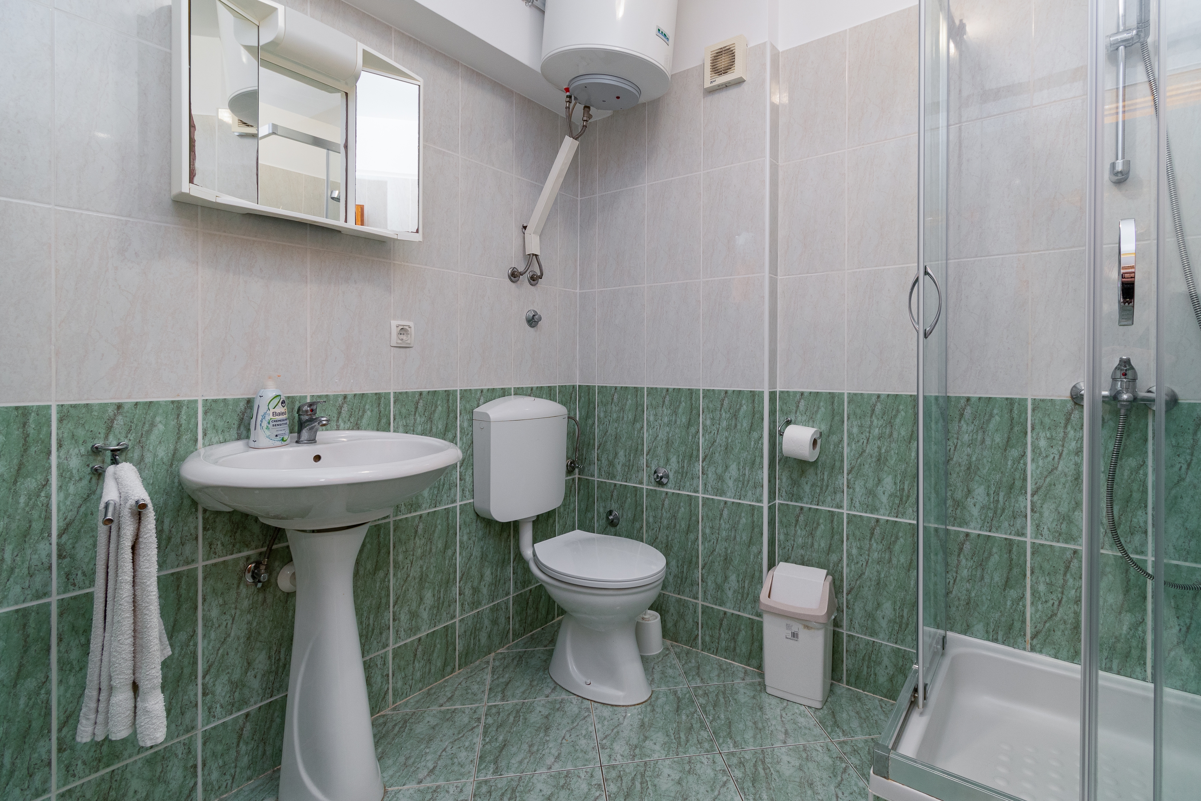 One bedroom apartment with balcony and sea view Dramalj, Crikvenica  A-b