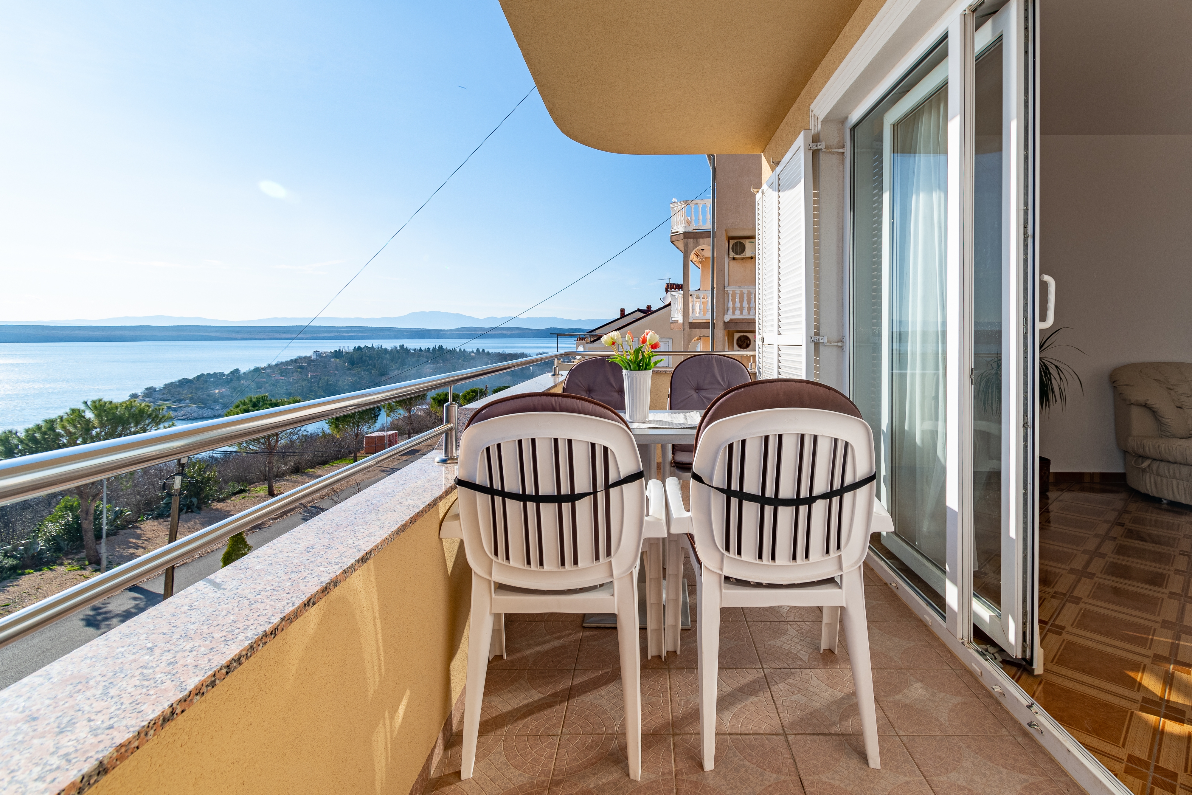 One bedroom apartment with balcony and sea view Dramalj, Crikvenica  A-d