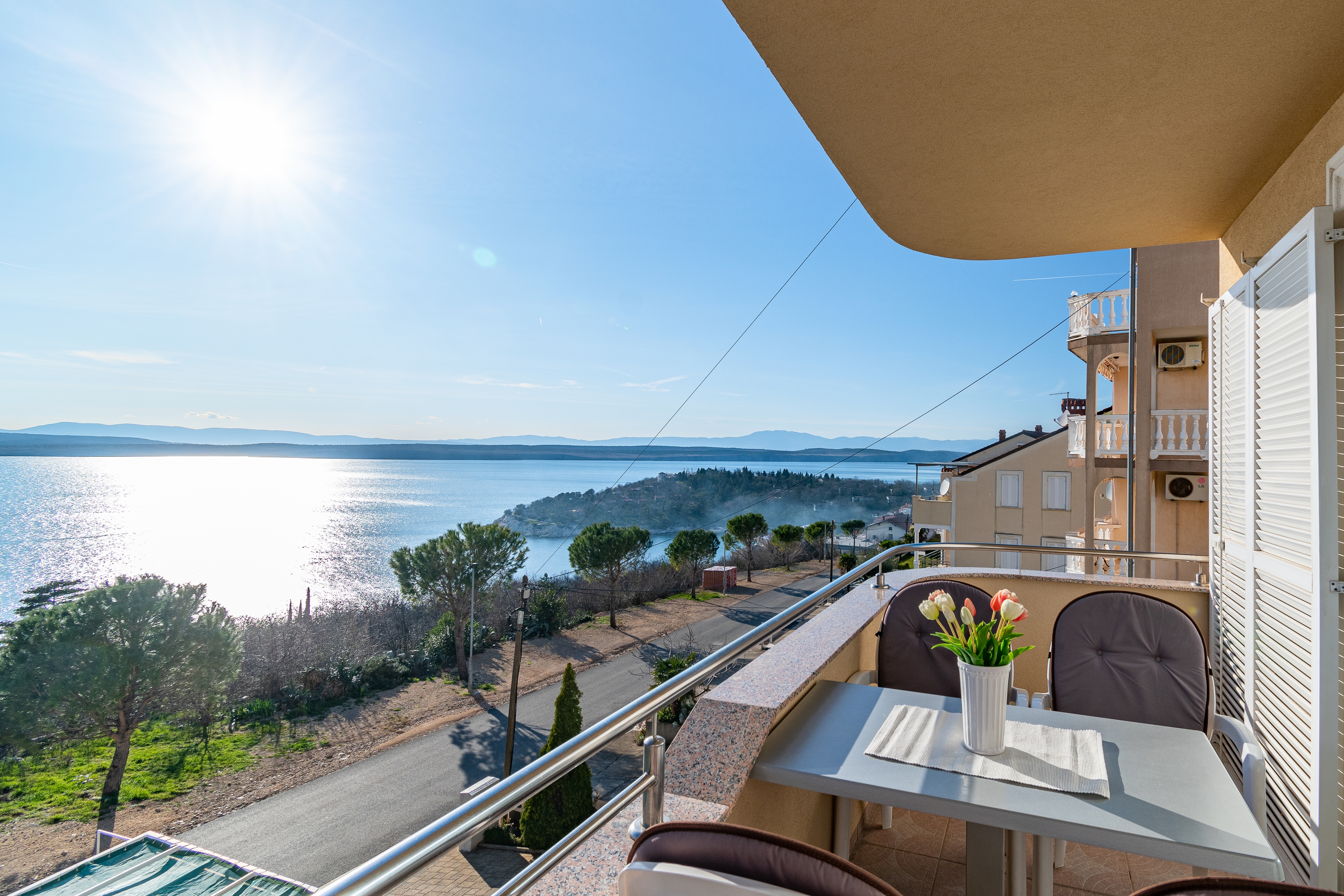 One bedroom apartment with balcony and sea view Dramalj, Crikvenica  A-d
