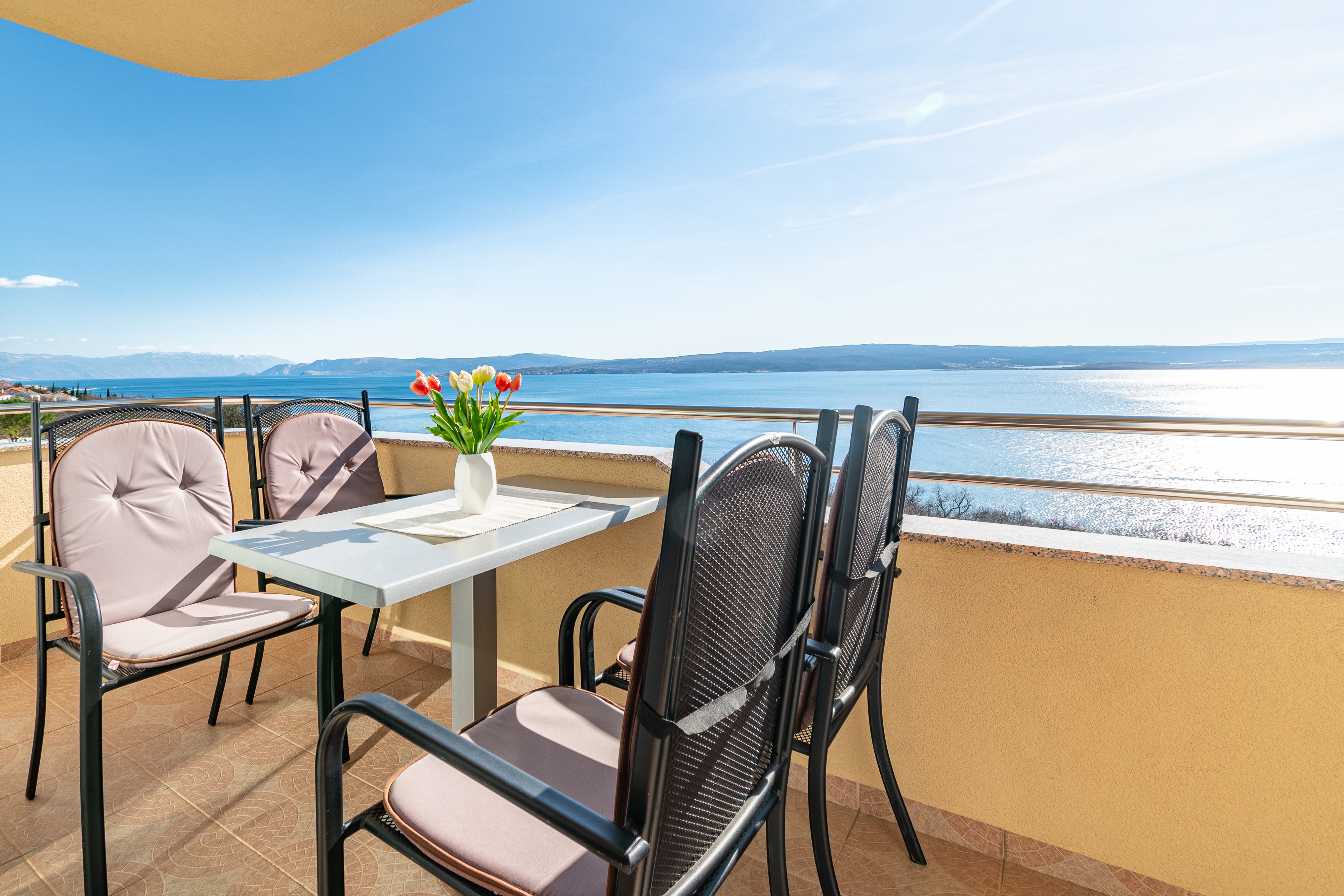 Two bedroom apartment with balcony and sea view Dramalj, Crikvenica (A-19997-e)