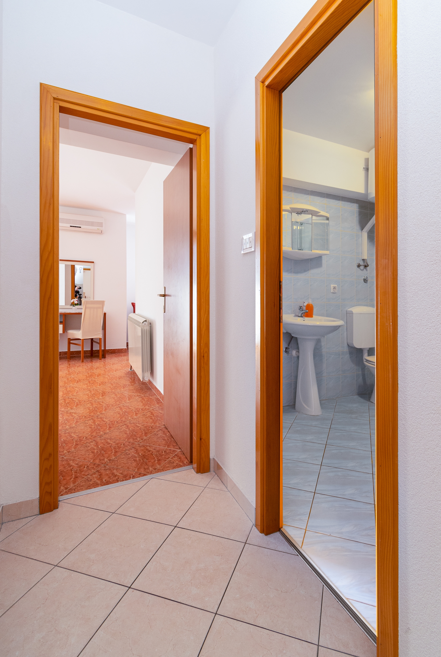 Two bedroom apartment with balcony and sea view Dramalj, Crikvenica  A-e