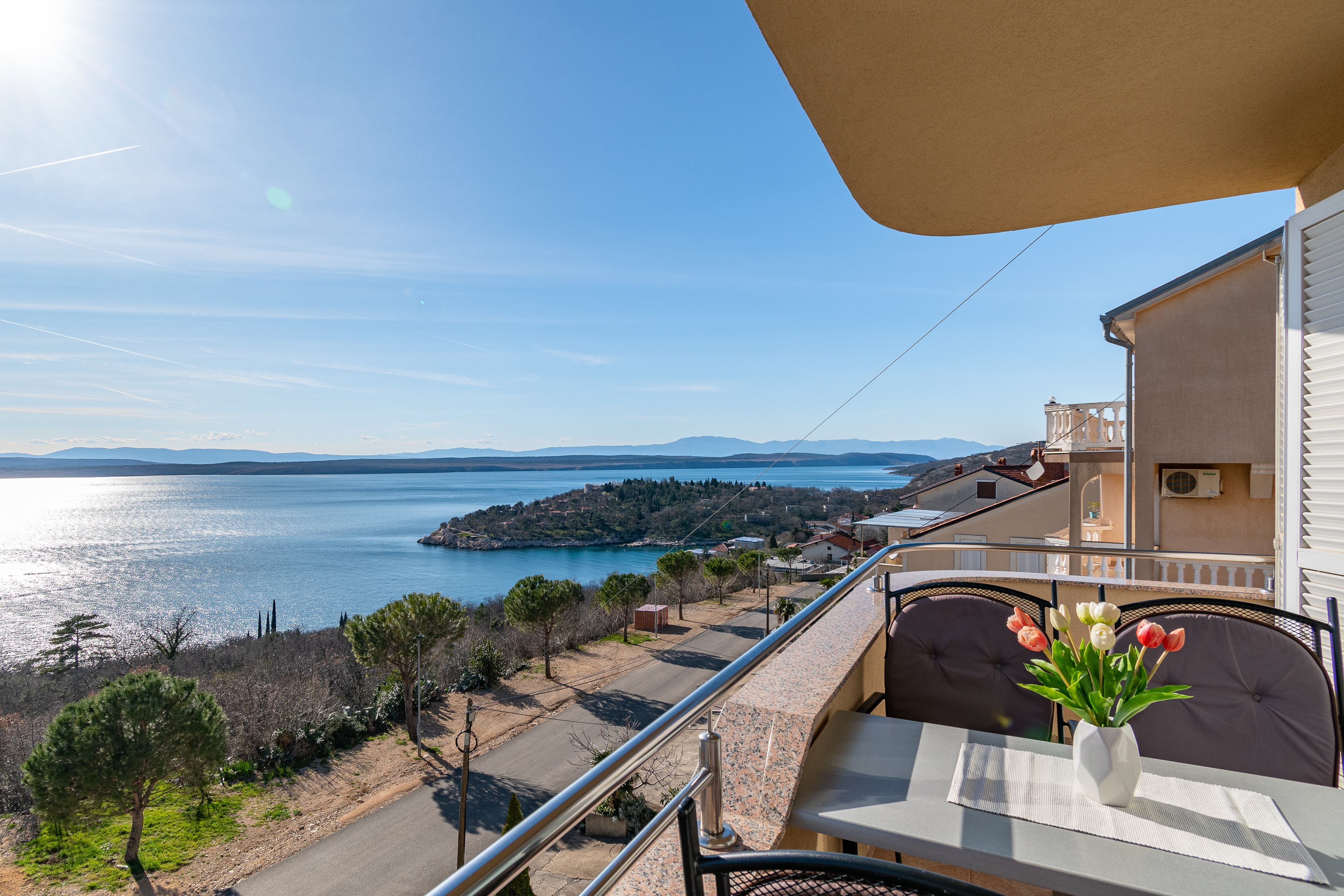 Two bedroom apartment with balcony and sea view Dramalj, Crikvenica  A-f