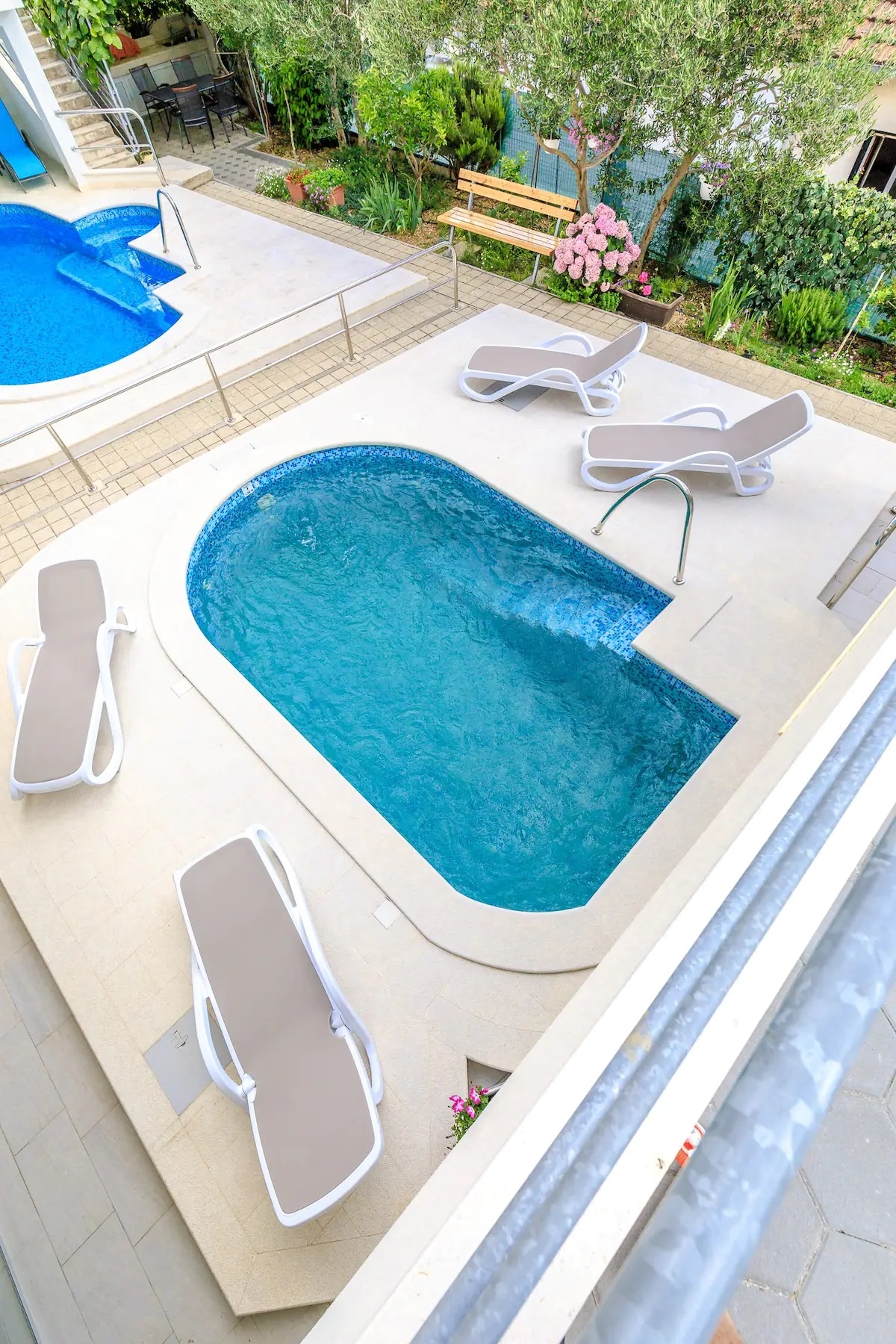Two bedroom apartment with terrace and sea view Brela, Makarska  A-a