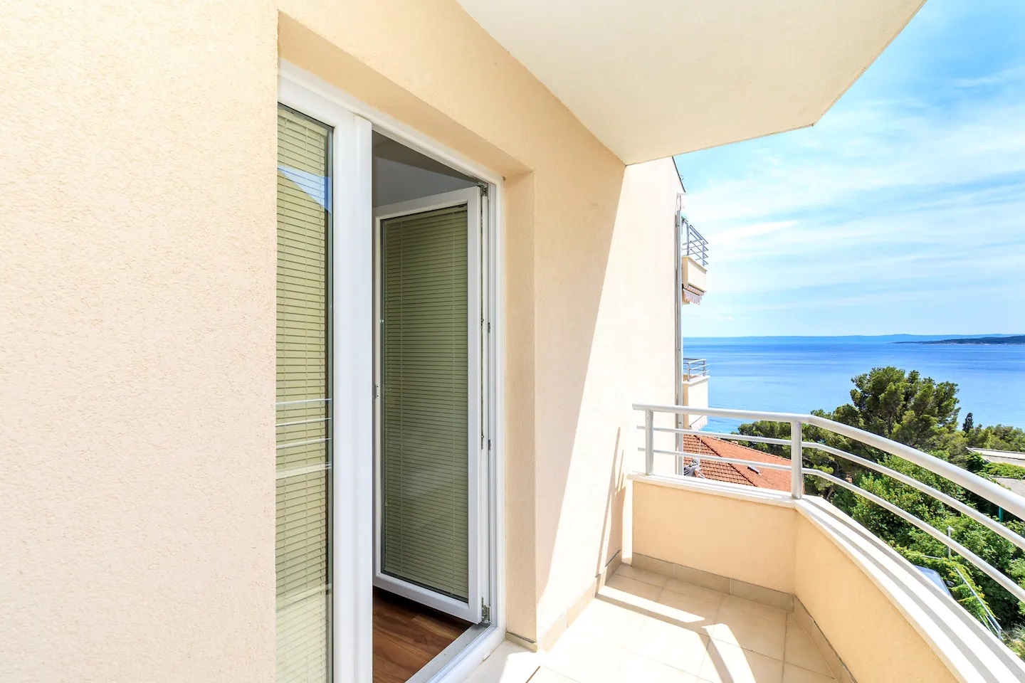 Two bedroom apartment with terrace and sea view Brela, Makarska  A-c