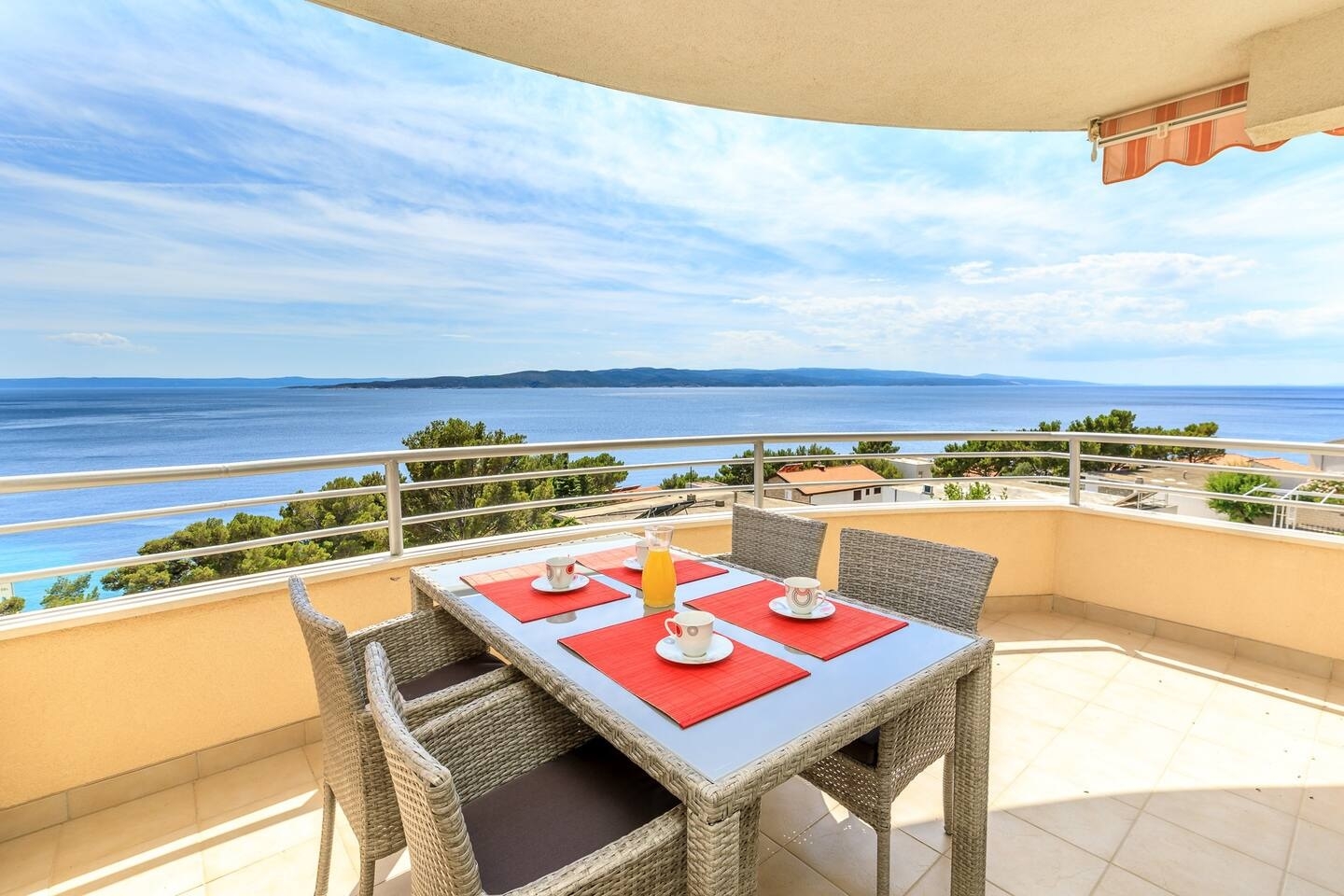 Two bedroom apartment with terrace and sea view Brela, Makarska (A-19998-c)
