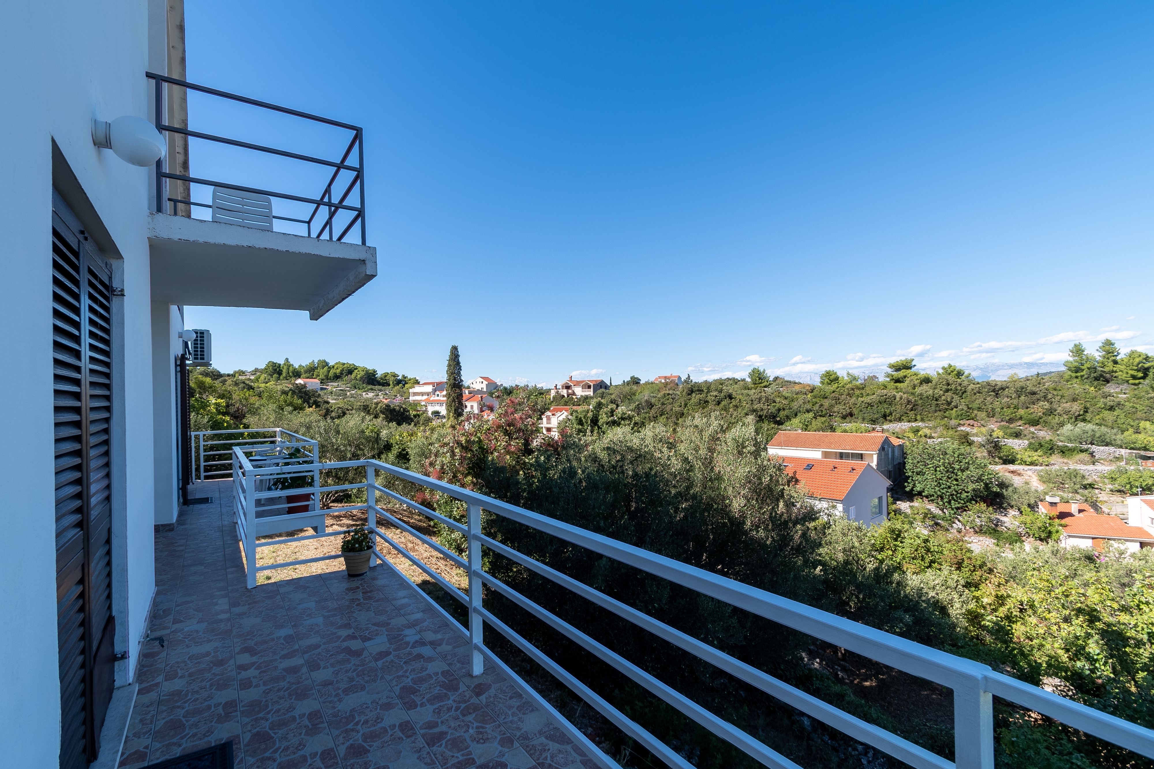 Three bedroom apartment with terrace and sea view Račišće, Korčula  A-a