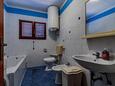 Bathroom 1 Račišće, Bathroom 1 in the apartment, WiFi.
