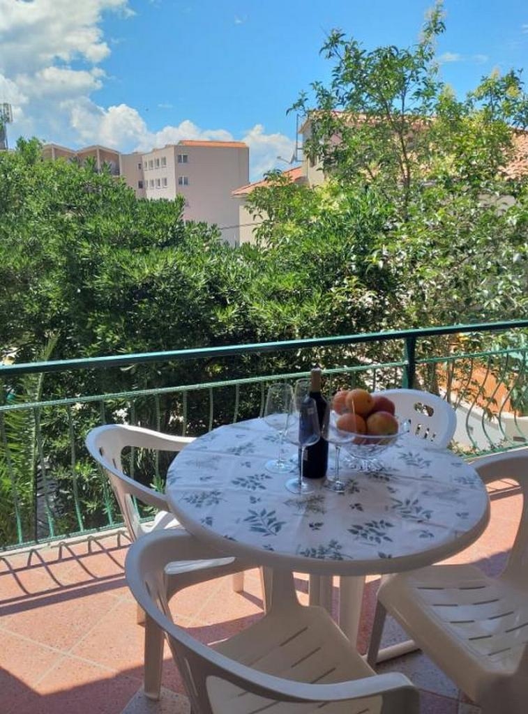 Studio flat with terrace Baška Voda, Makarska  AS-d