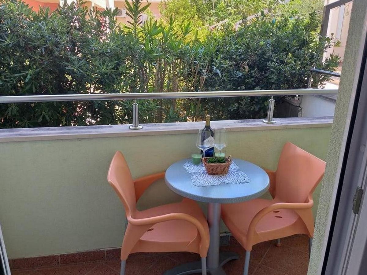 Room with balcony Baška Voda, Makarska (S-20005-a) Room with balcony Baška Voda, Makarska (S-20005-a)