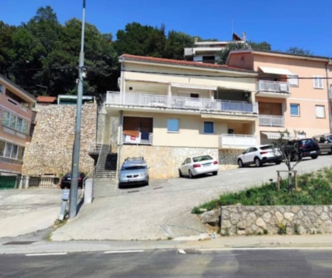 Two bedroom apartment with terrace Novi Vinodolski (A-20006-a)